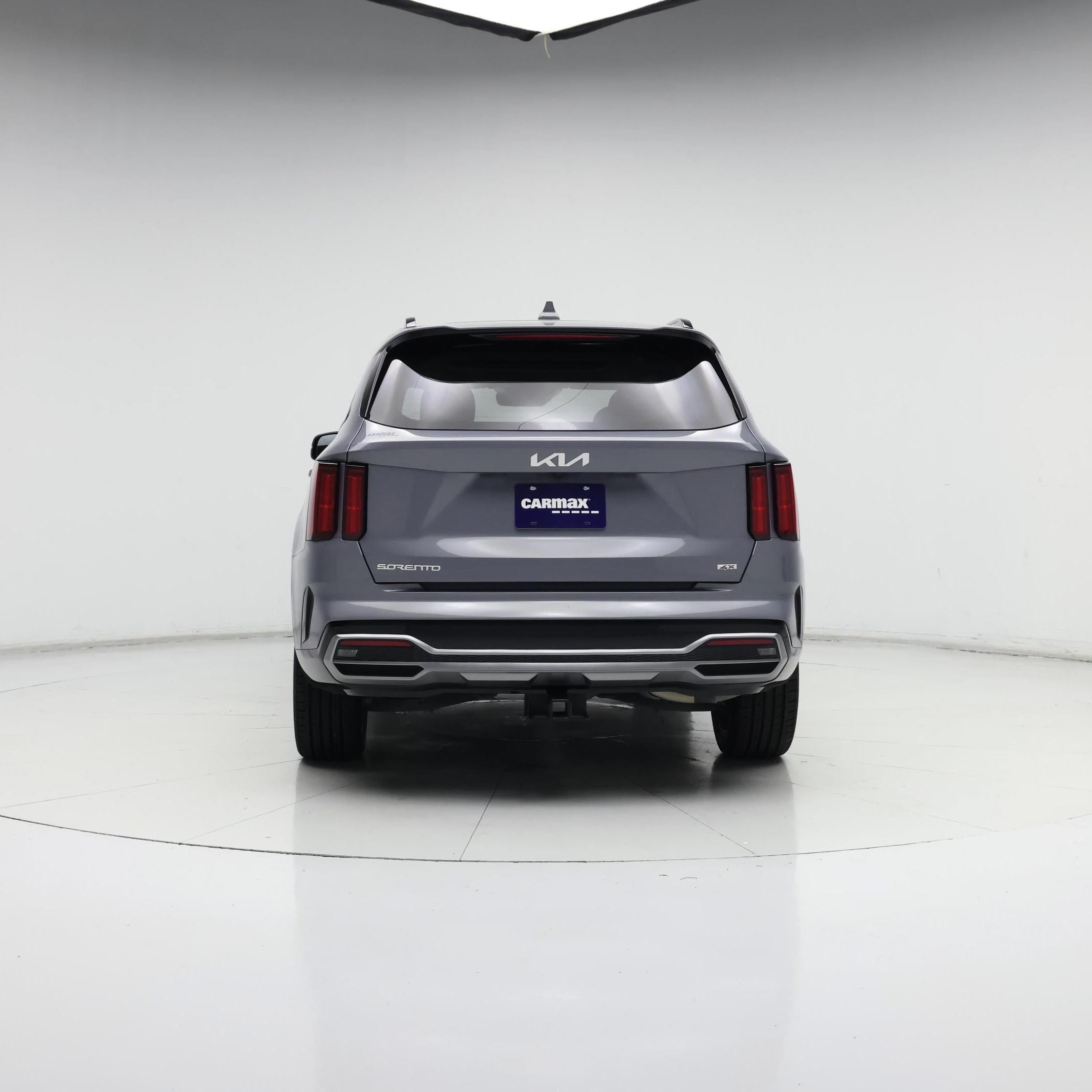 Thumbnail: 2023 Kia Sorento - 6