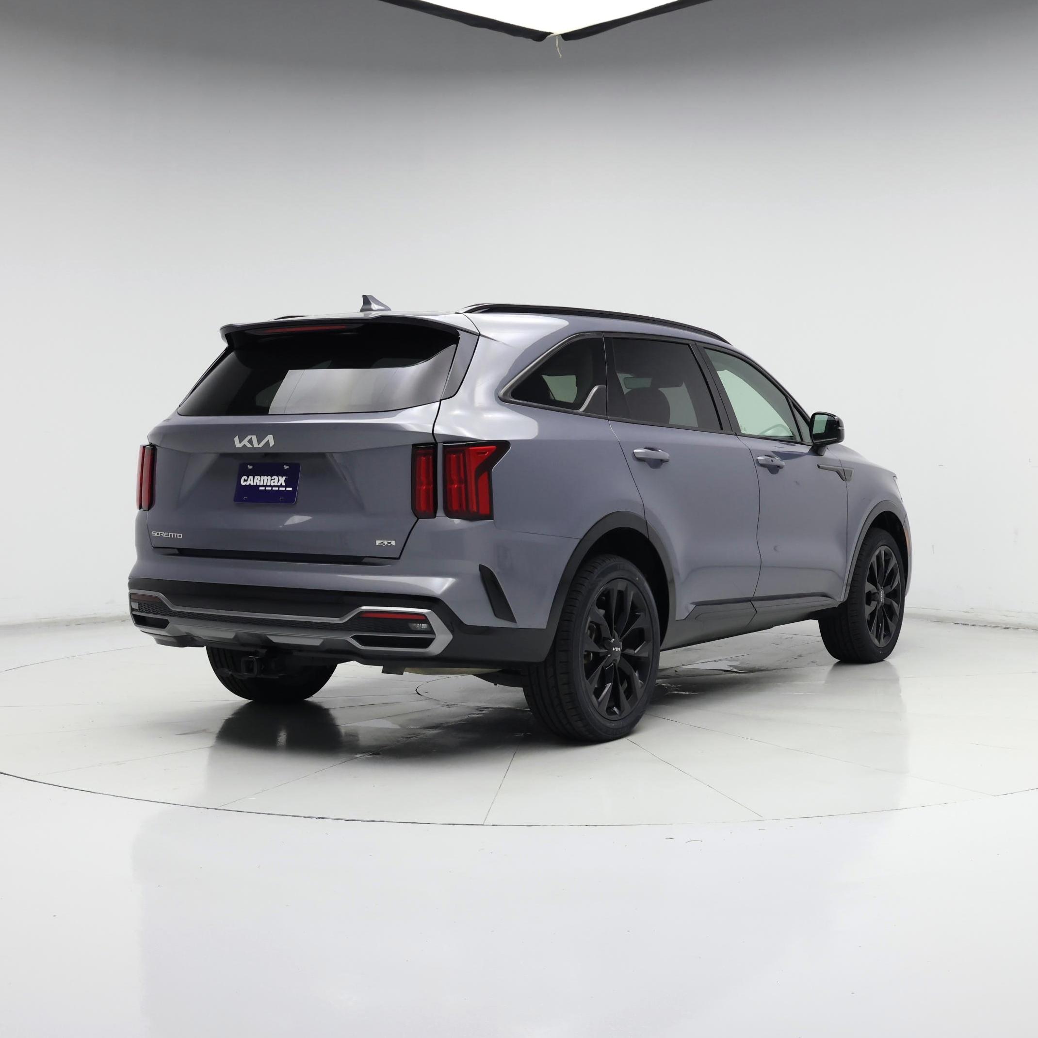 Thumbnail: 2023 Kia Sorento - 8