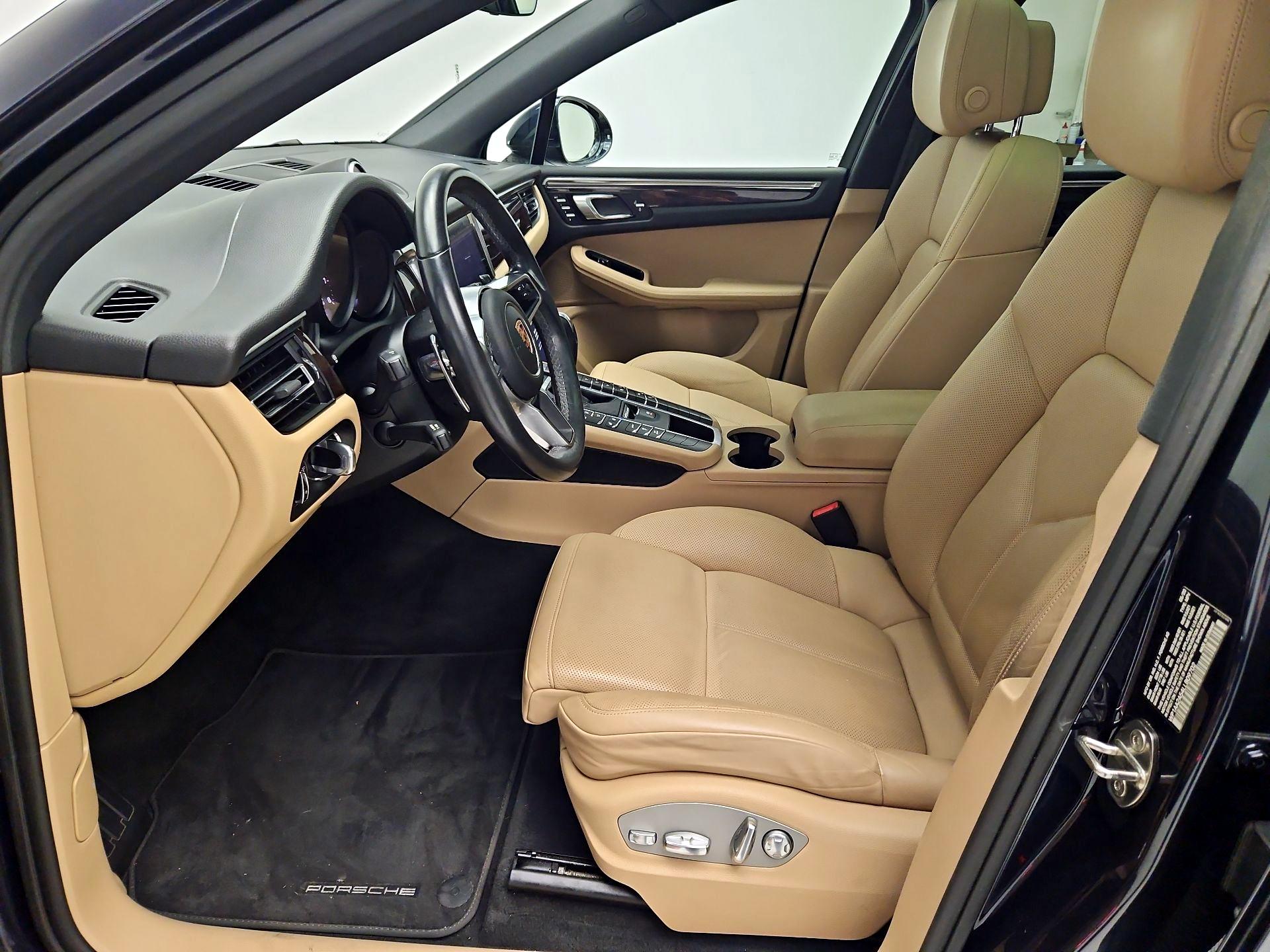 Thumbnail: 2020 Porsche Macan - 11