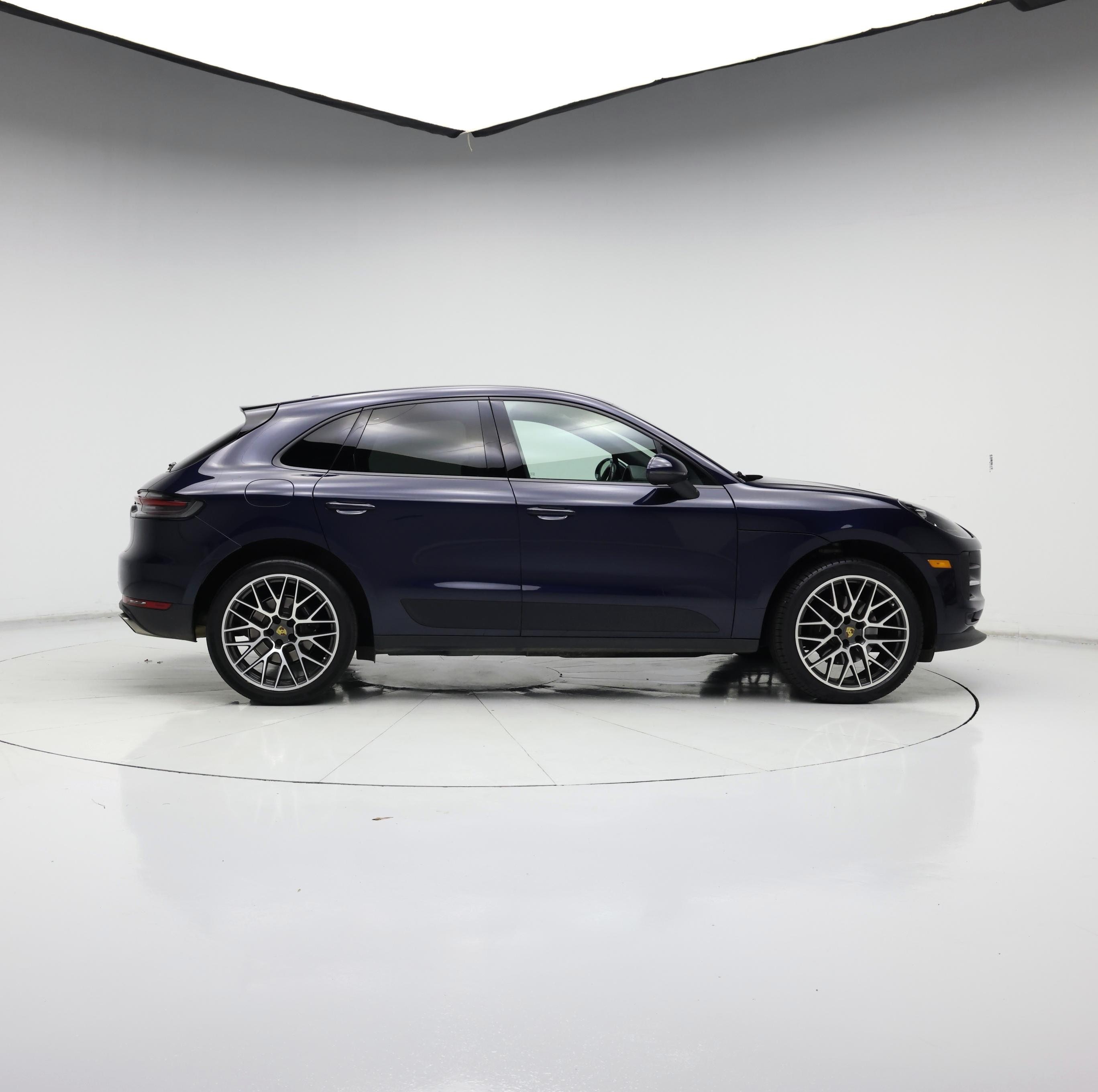 Thumbnail: 2020 Porsche Macan - 7