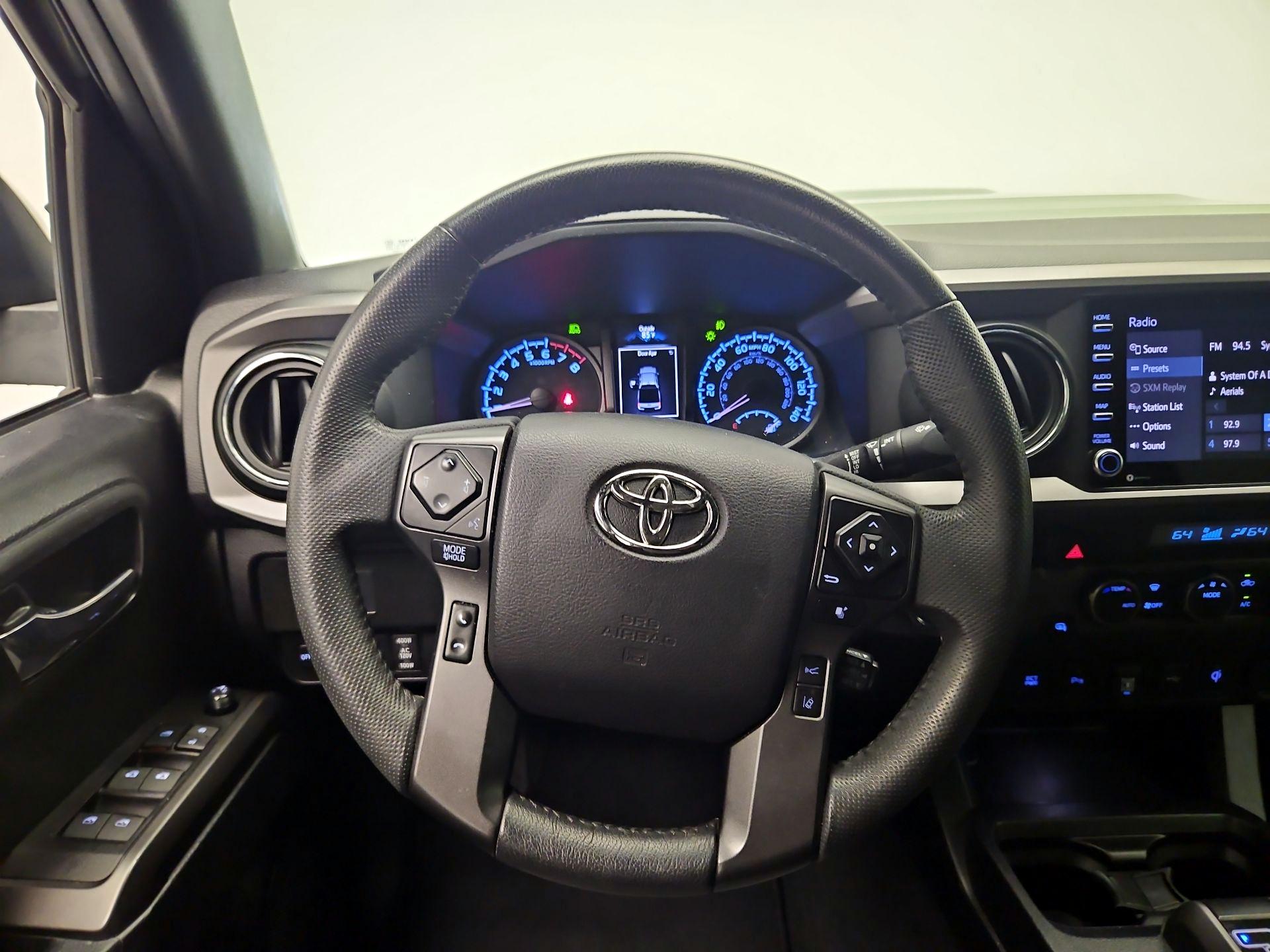 Thumbnail: 2022 Toyota Tacoma - 10