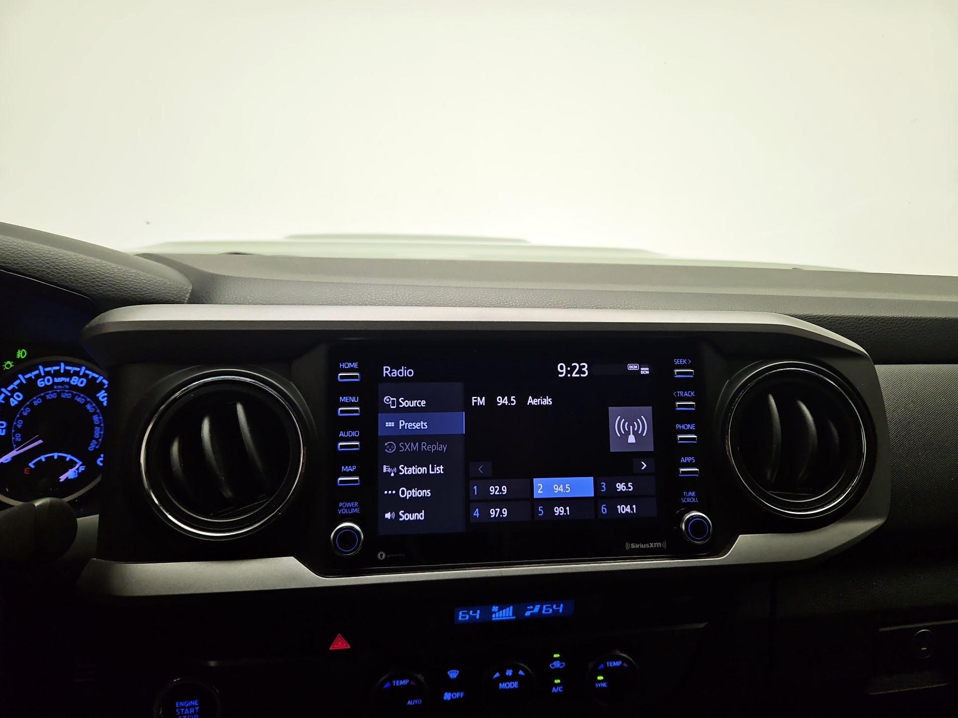 Thumbnail: 2022 Toyota Tacoma - 14