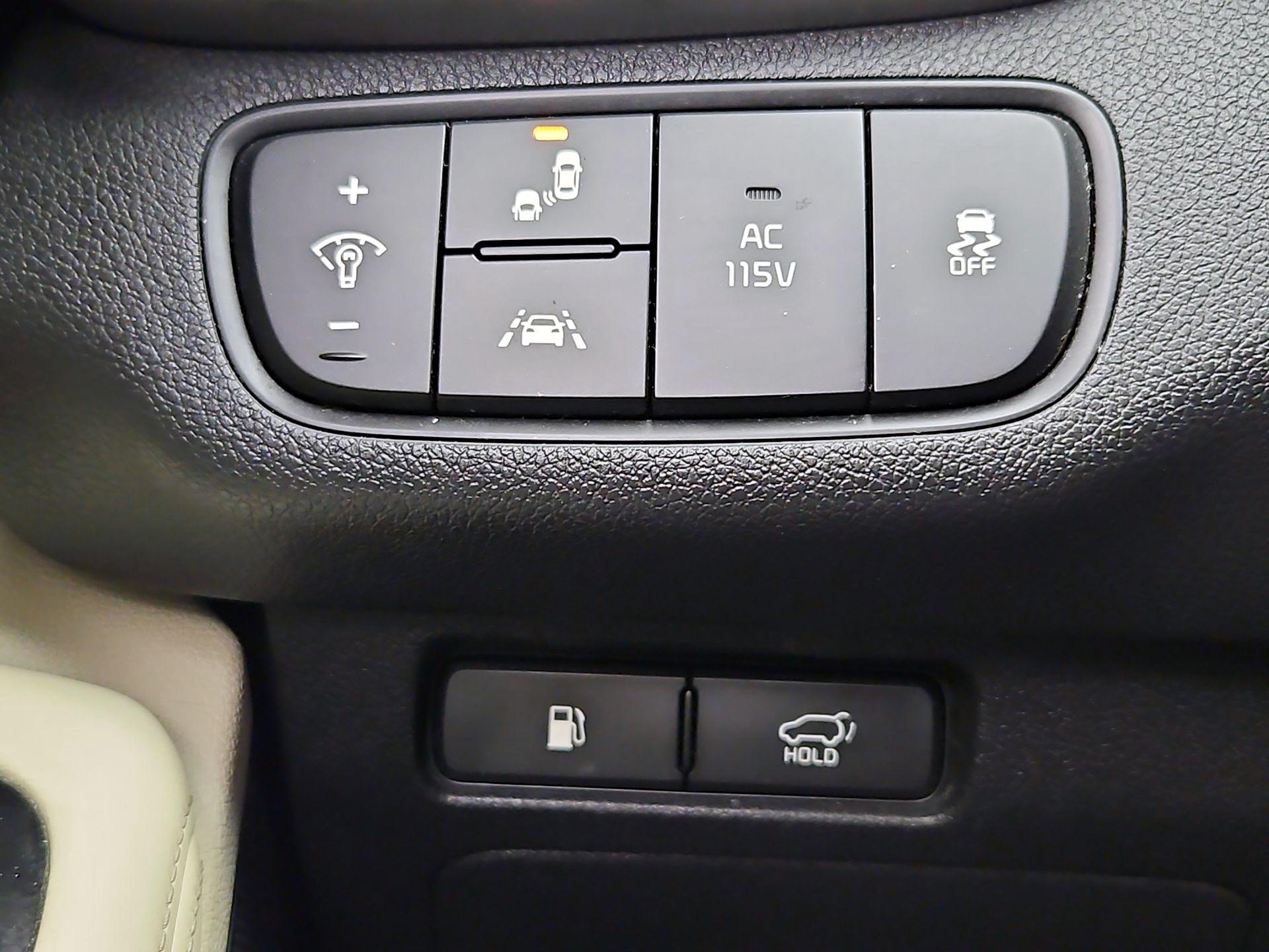 Thumbnail: 2016 Kia Sorento - 13