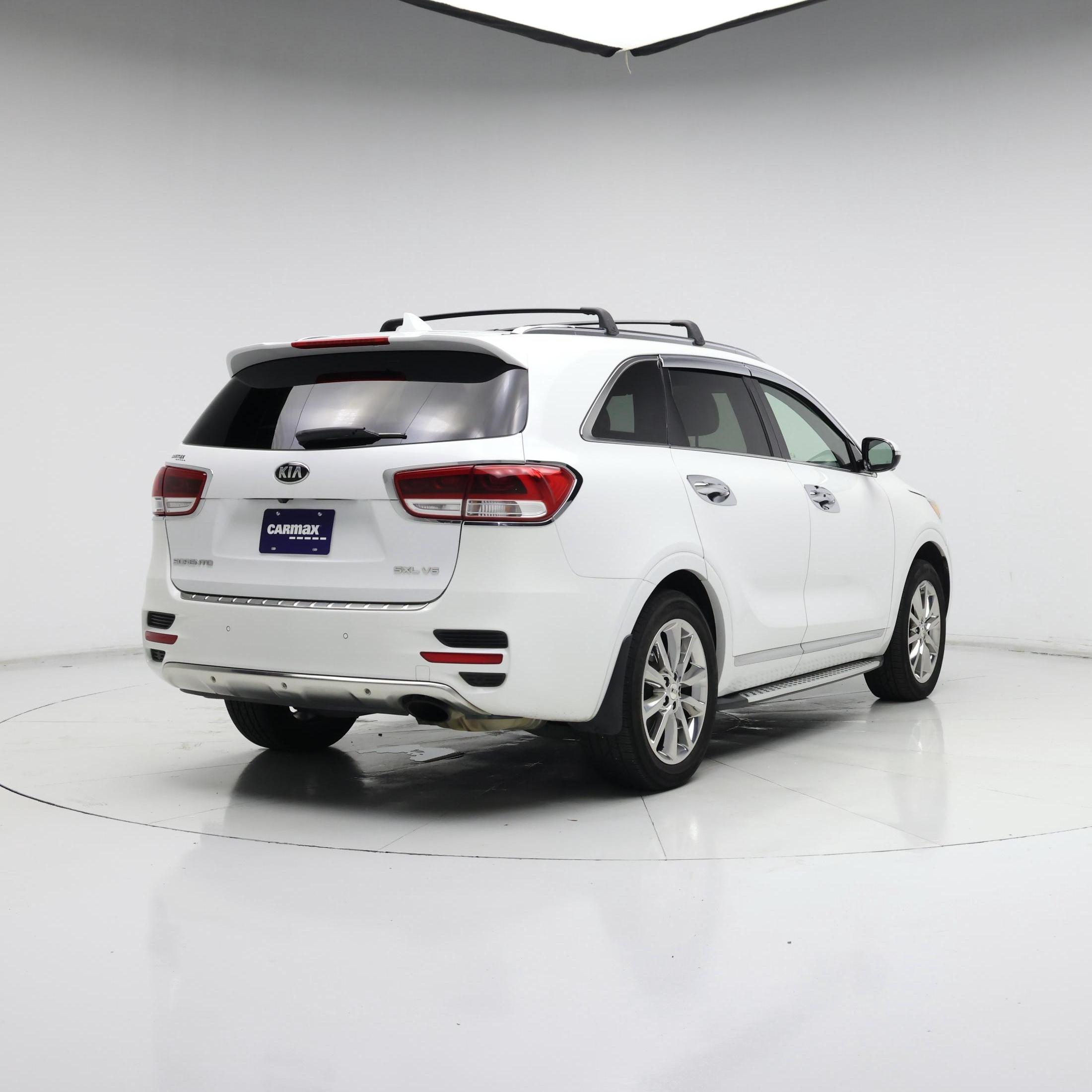 Thumbnail: 2016 Kia Sorento - 8