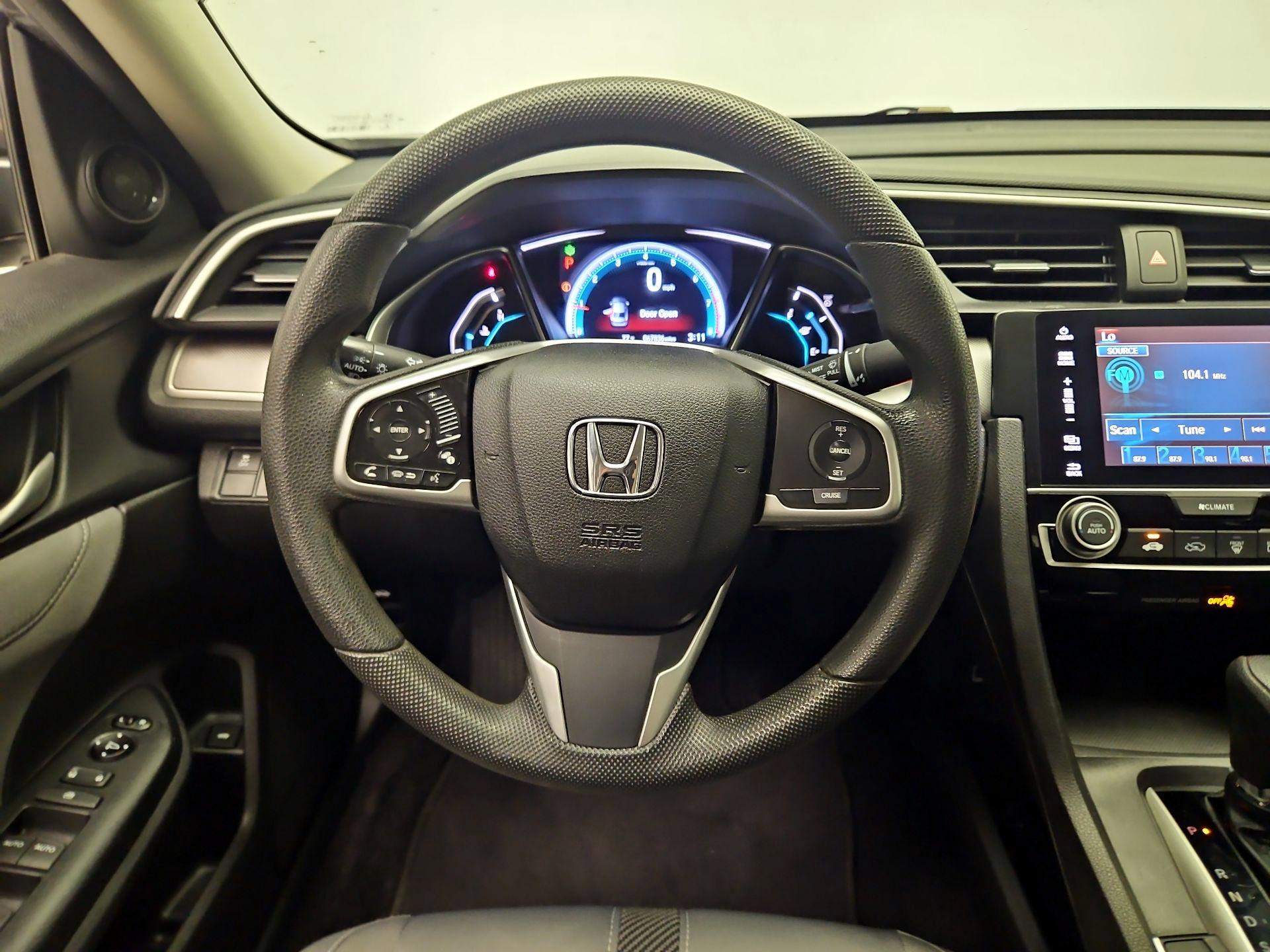 Thumbnail: 2016 Honda Civic - 10