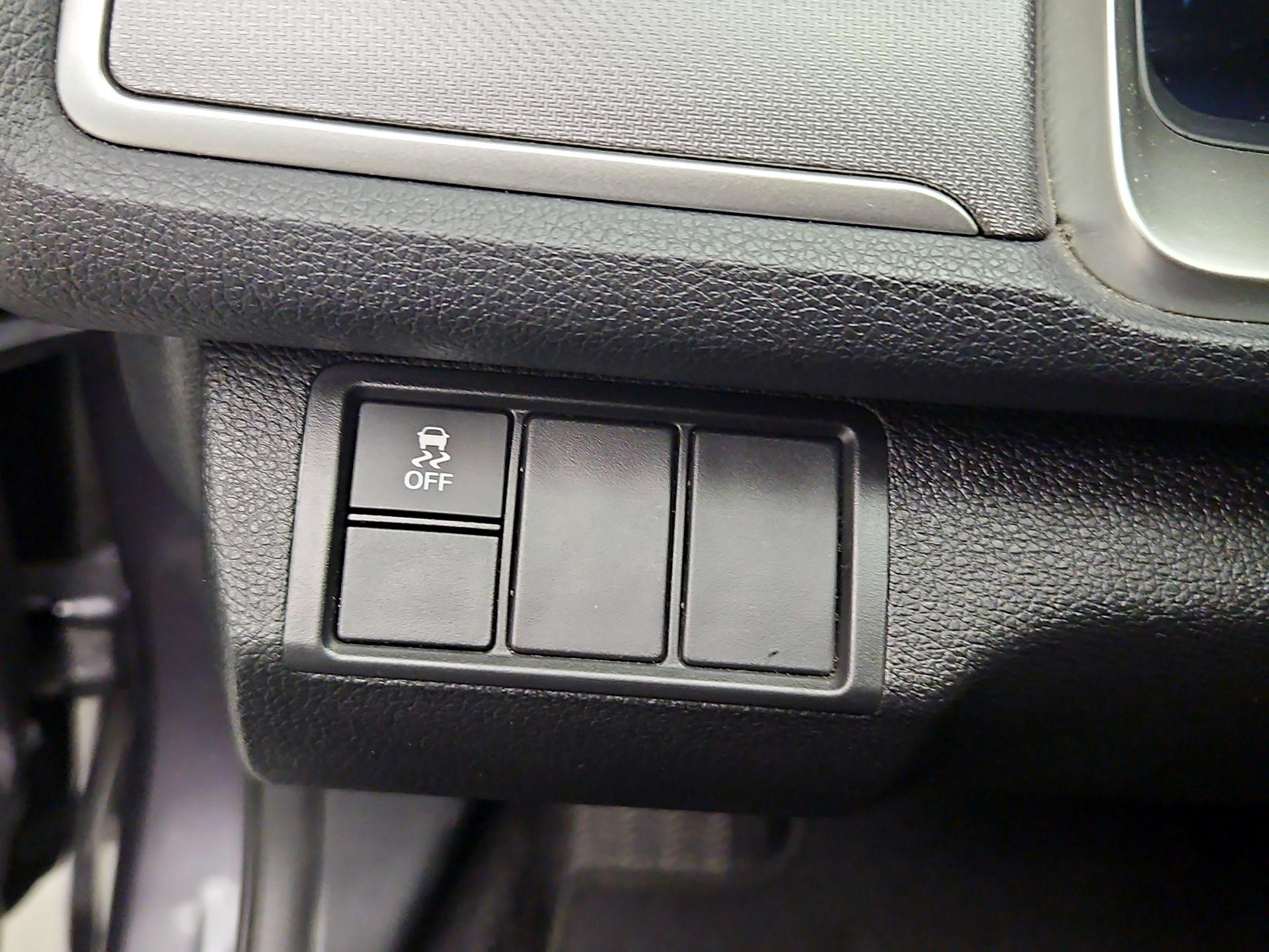 Thumbnail: 2016 Honda Civic - 13