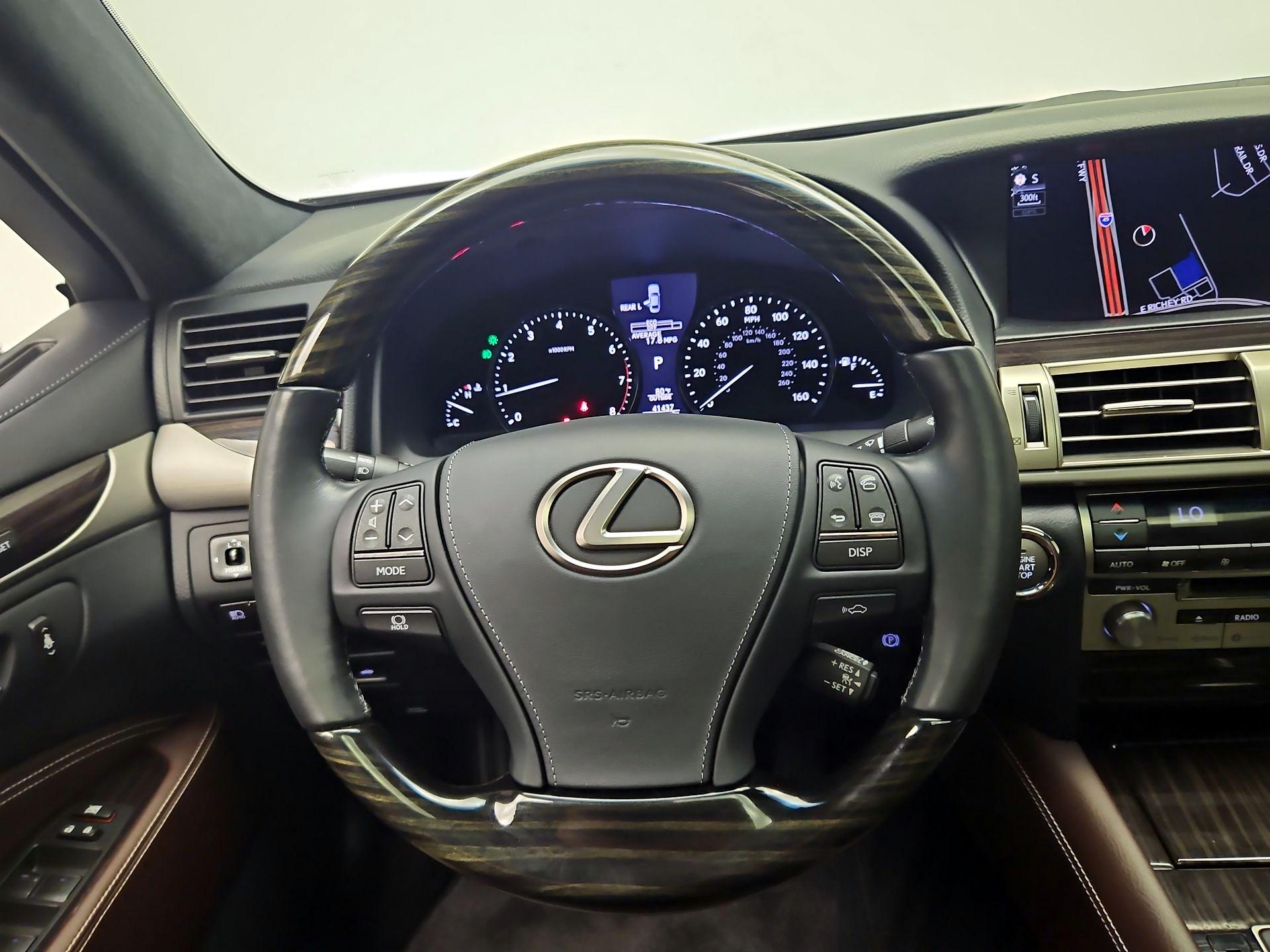 Thumbnail: 2017 Lexus LS - 10