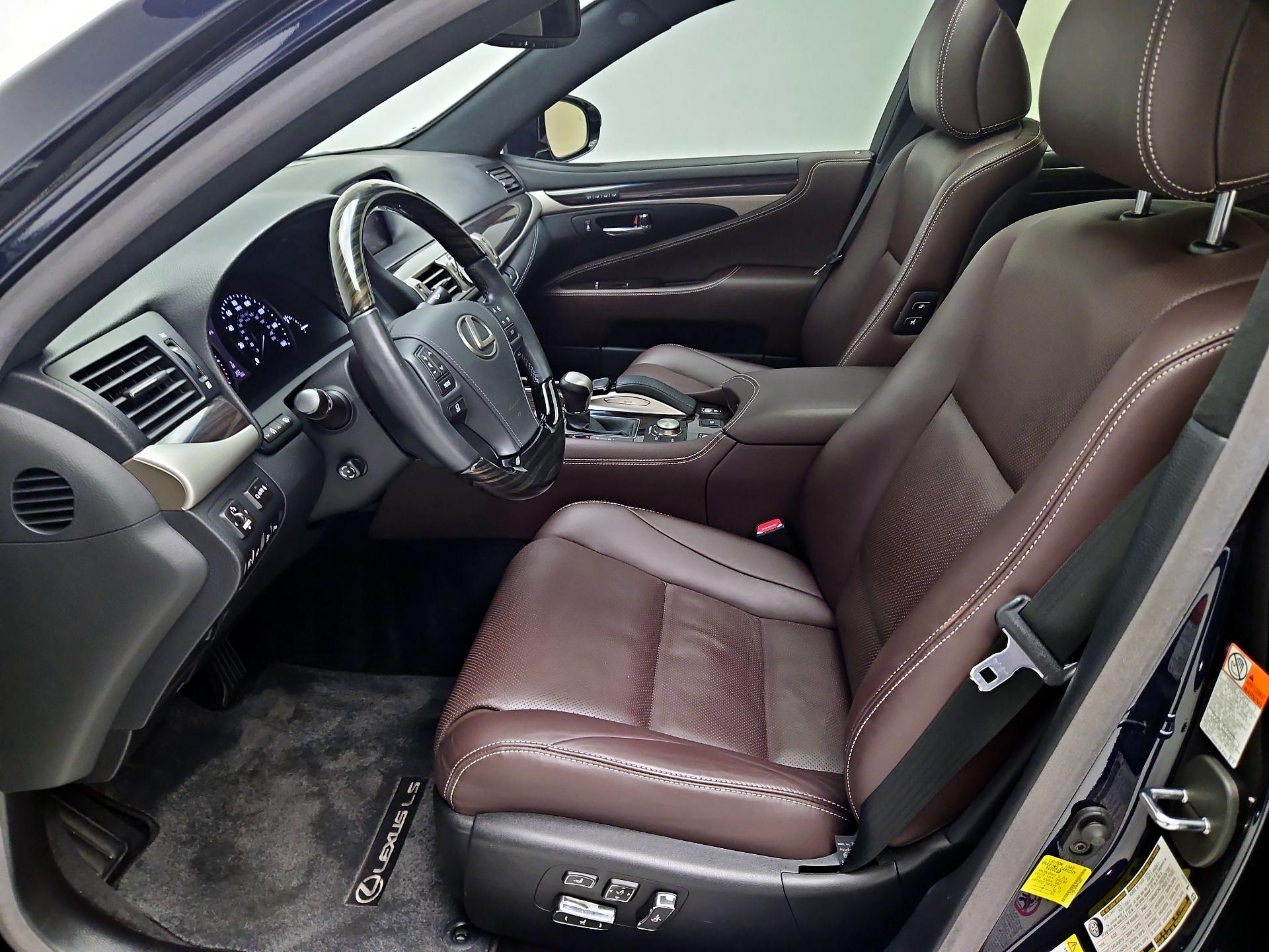 Thumbnail: 2017 Lexus LS - 11