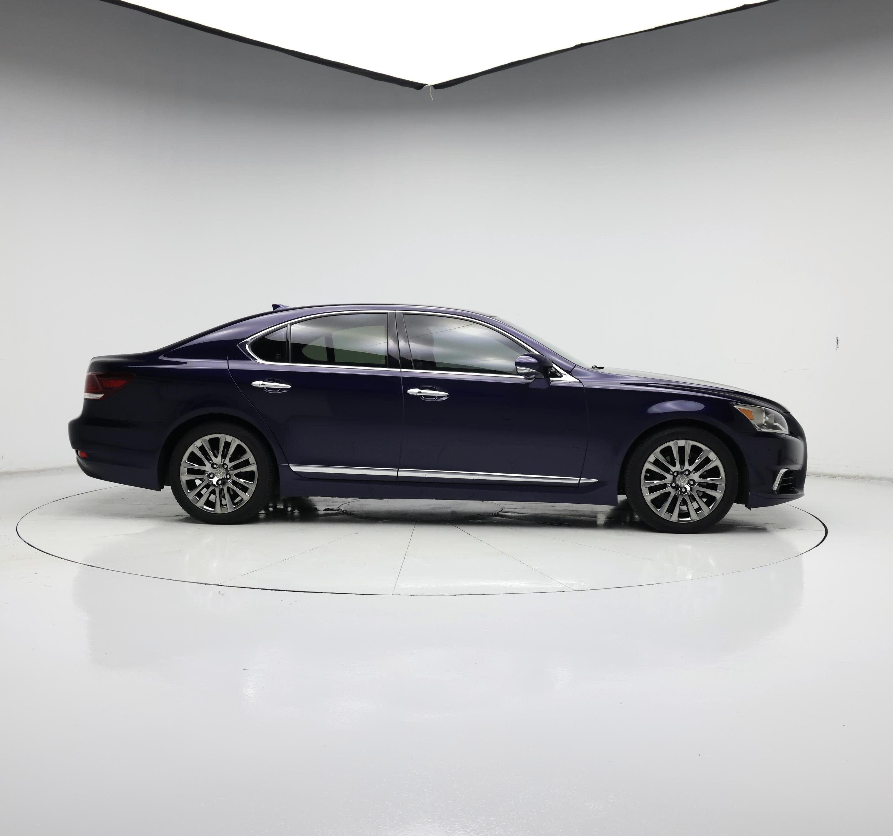Thumbnail: 2017 Lexus LS - 7