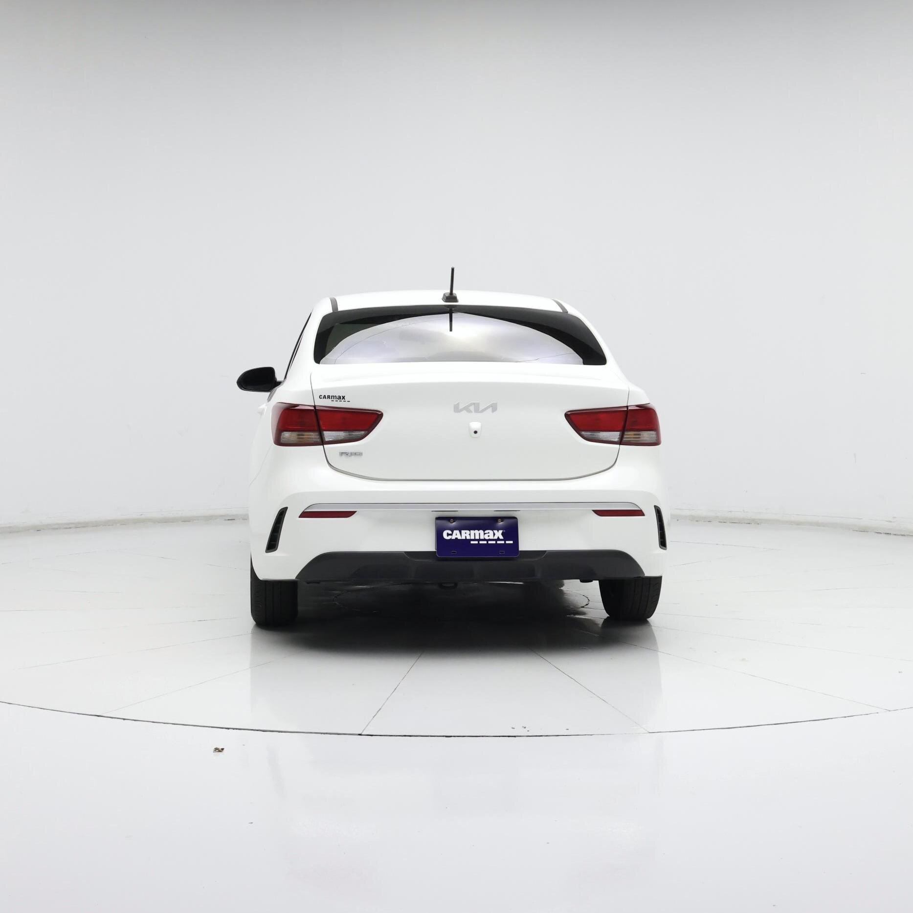 Thumbnail: 2022 Kia Rio - 6