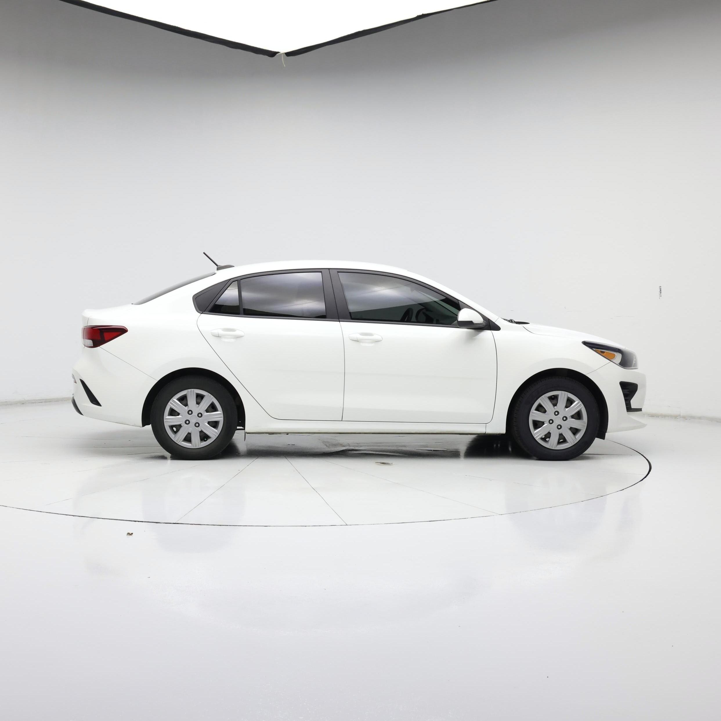 Thumbnail: 2022 Kia Rio - 7