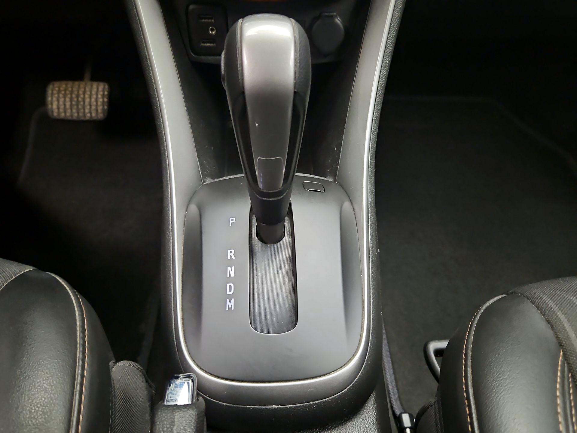Thumbnail: 2021 Chevrolet Trax - 17