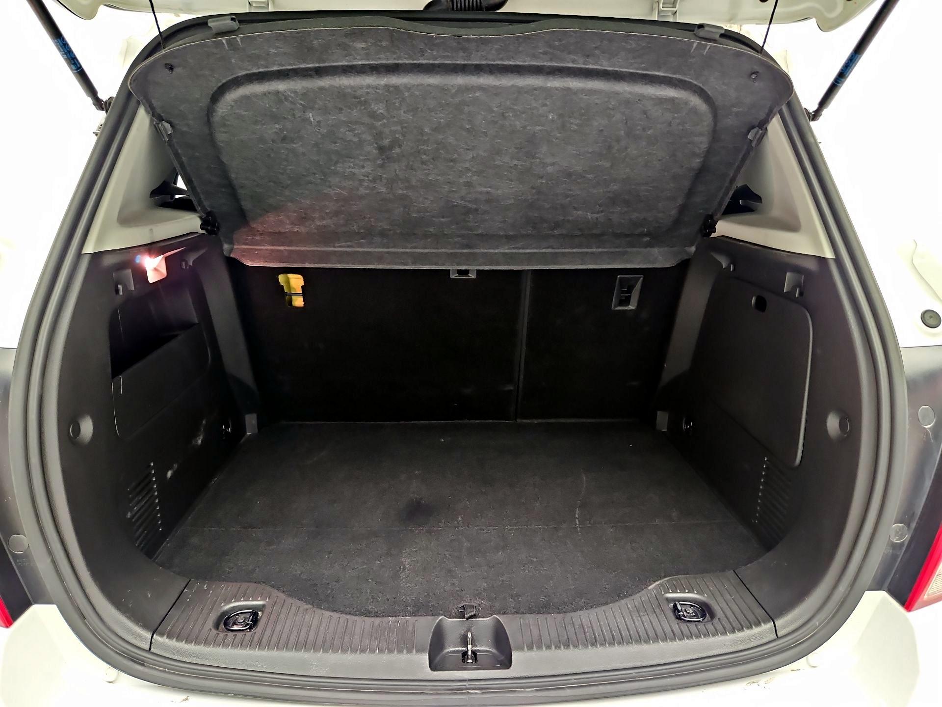 Thumbnail: 2021 Chevrolet Trax - 20