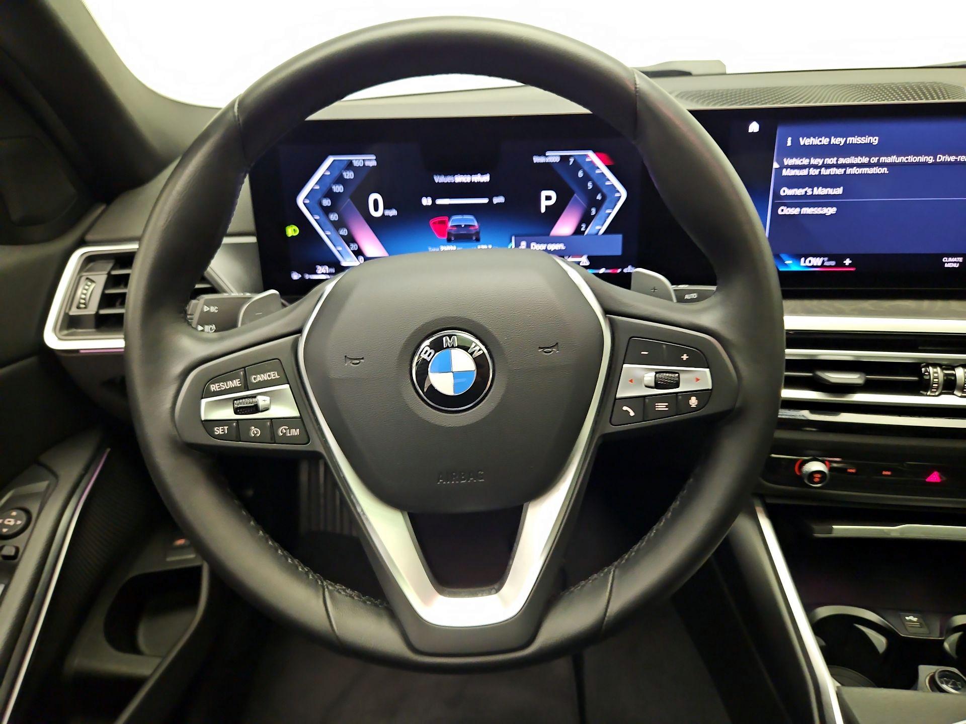 Thumbnail: 2024 BMW 3 Series - 10