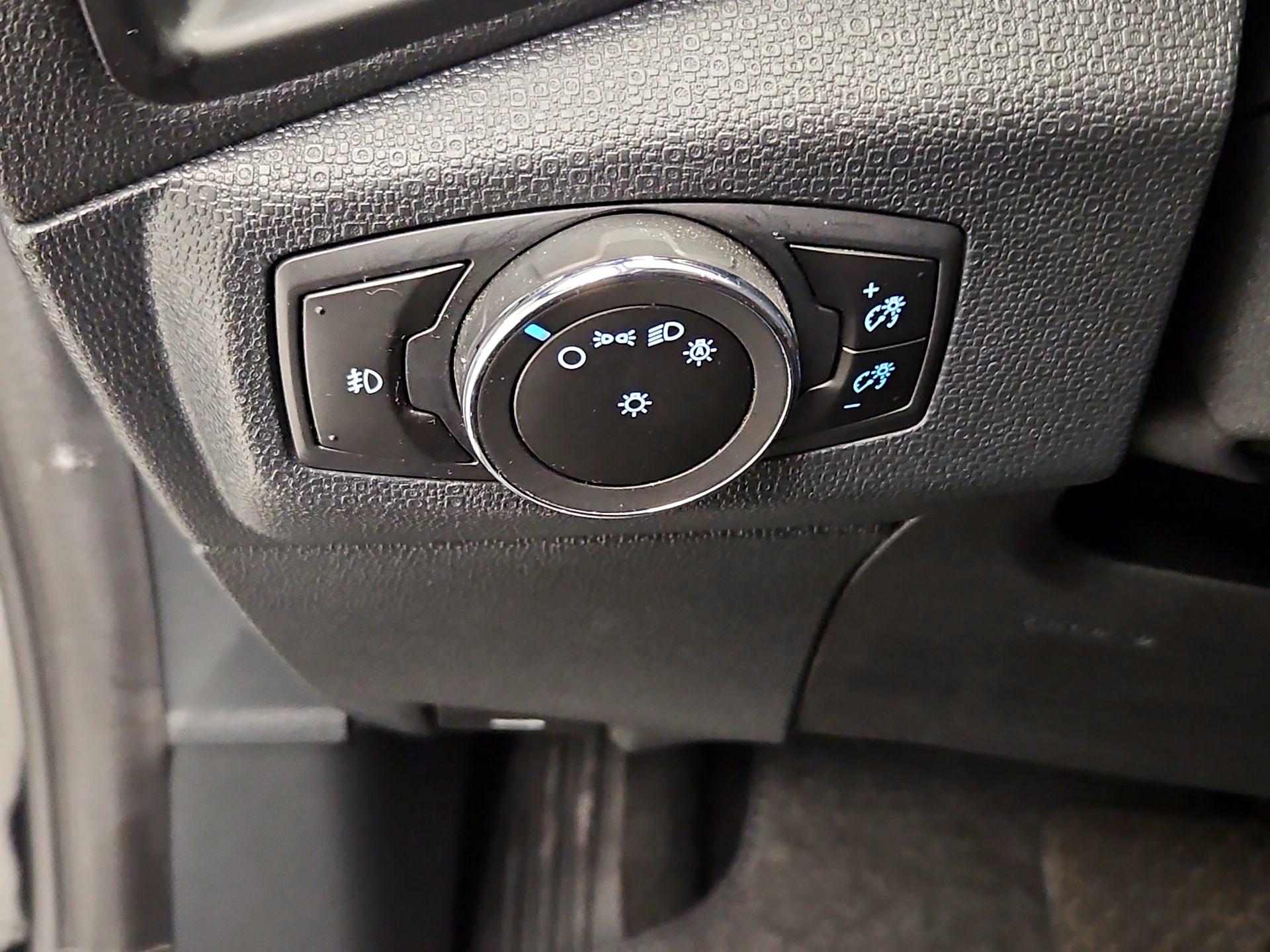 Thumbnail: 2020 Ford EcoSport - 13