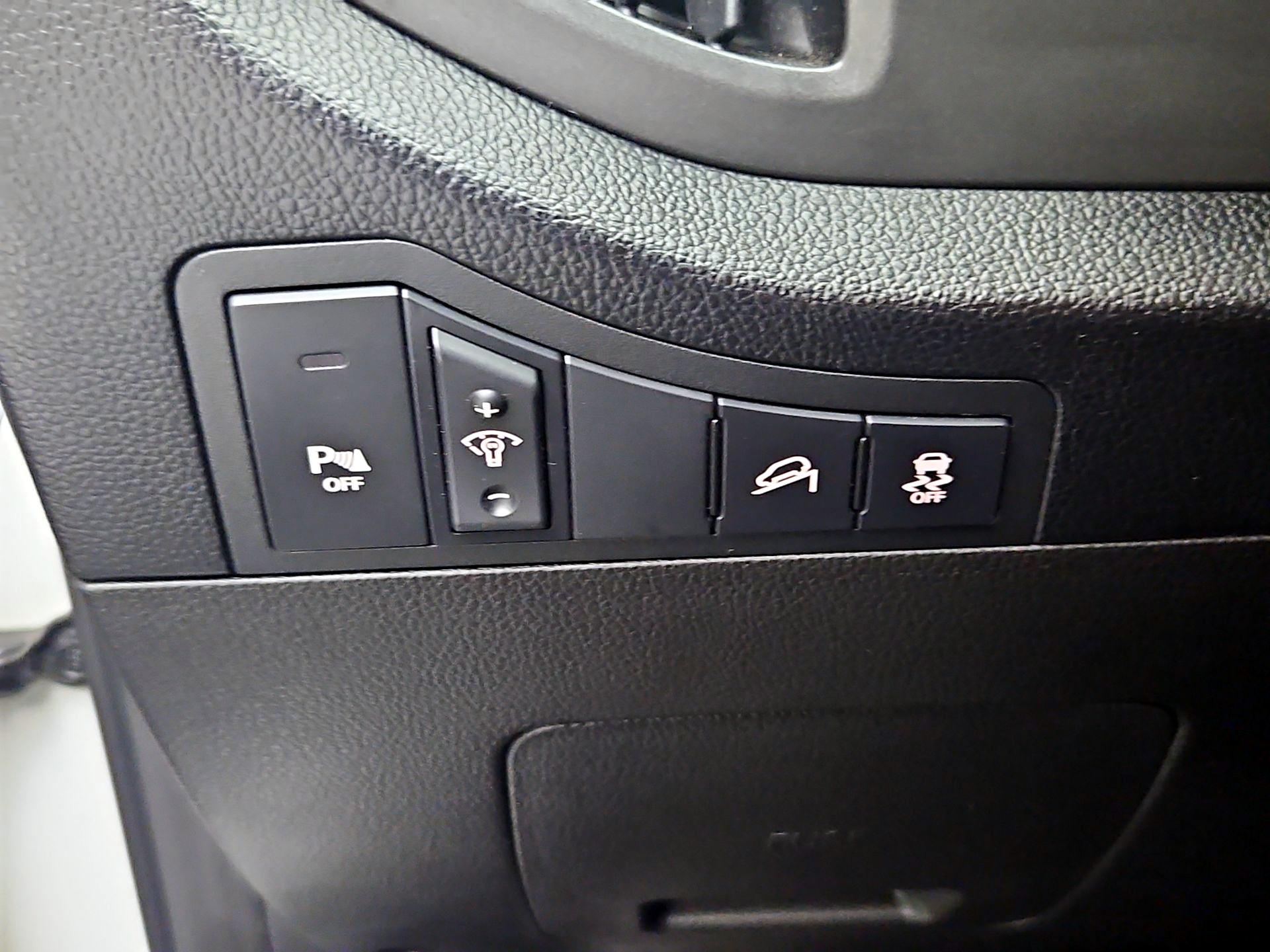 Thumbnail: 2013 Kia Sportage - 13