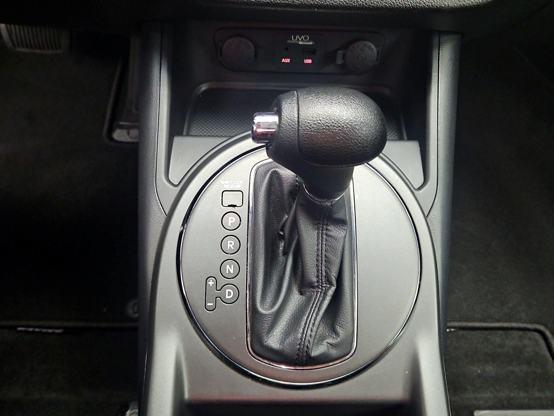 Thumbnail: 2013 Kia Sportage - 17