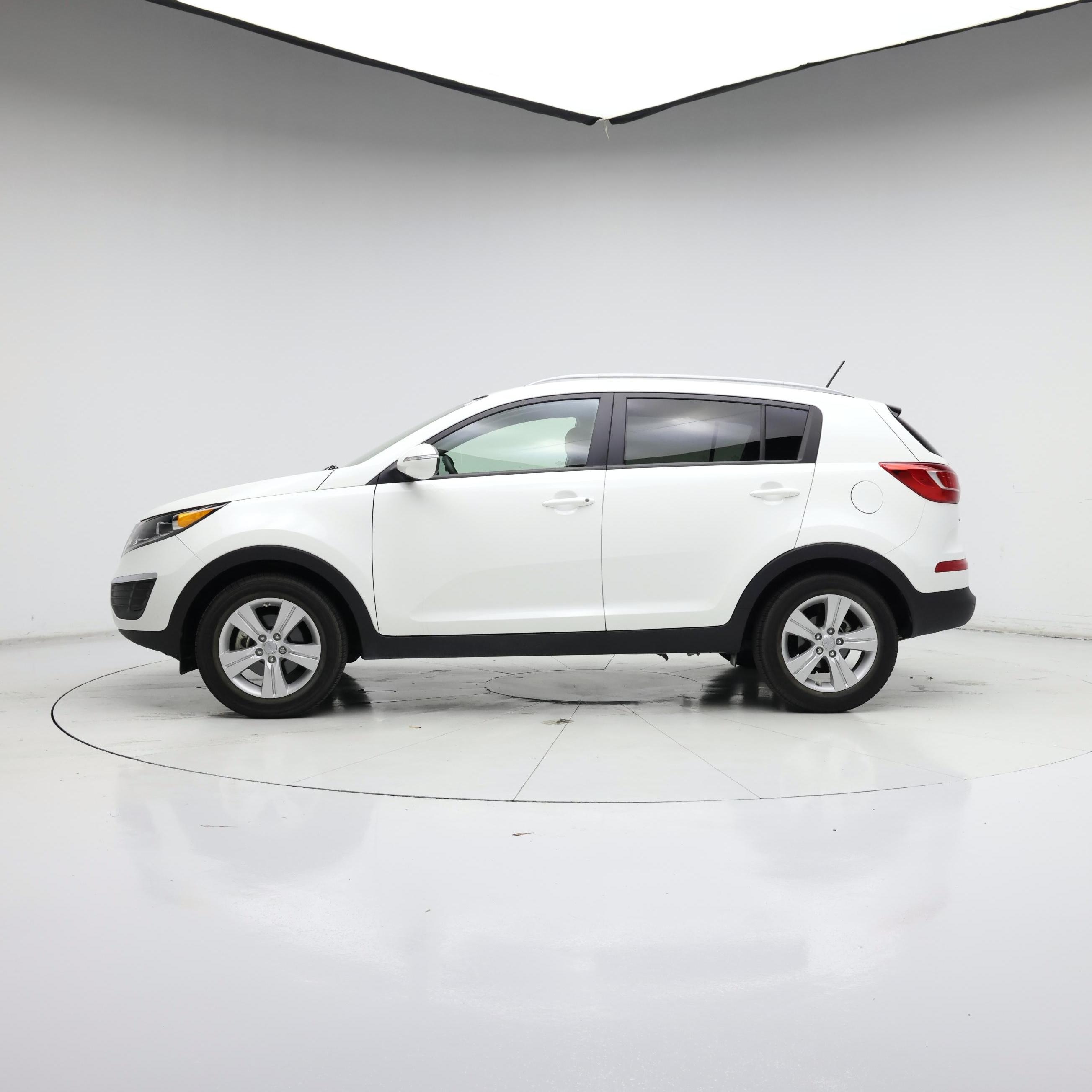 Thumbnail: 2013 Kia Sportage - 3