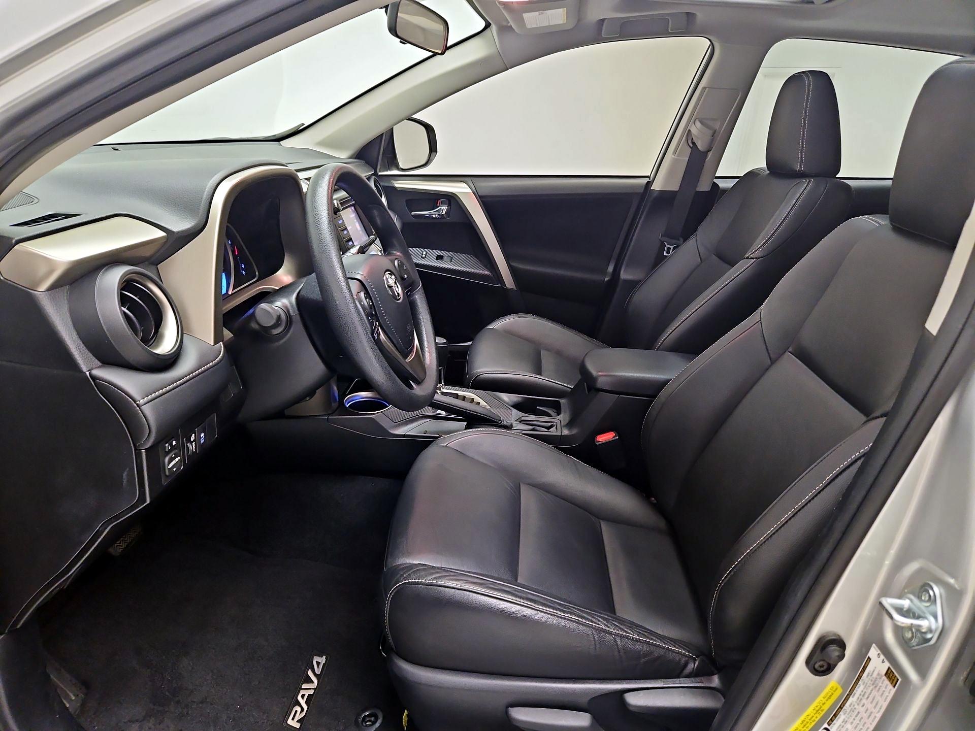 Thumbnail: 2014 Toyota RAV4 - 11