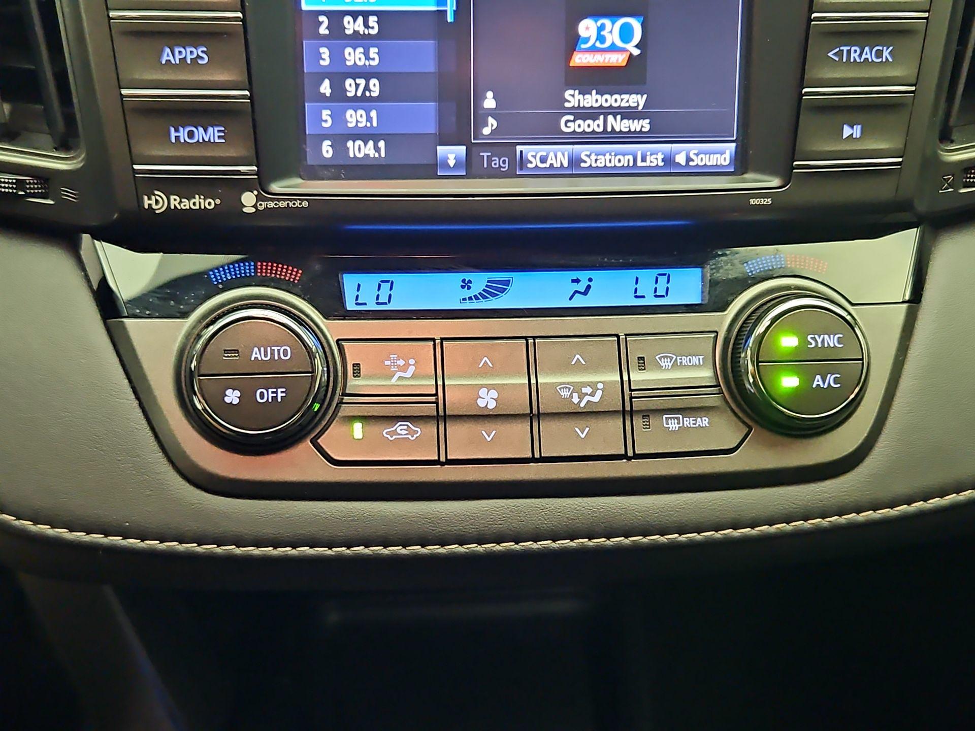 Thumbnail: 2014 Toyota RAV4 - 16