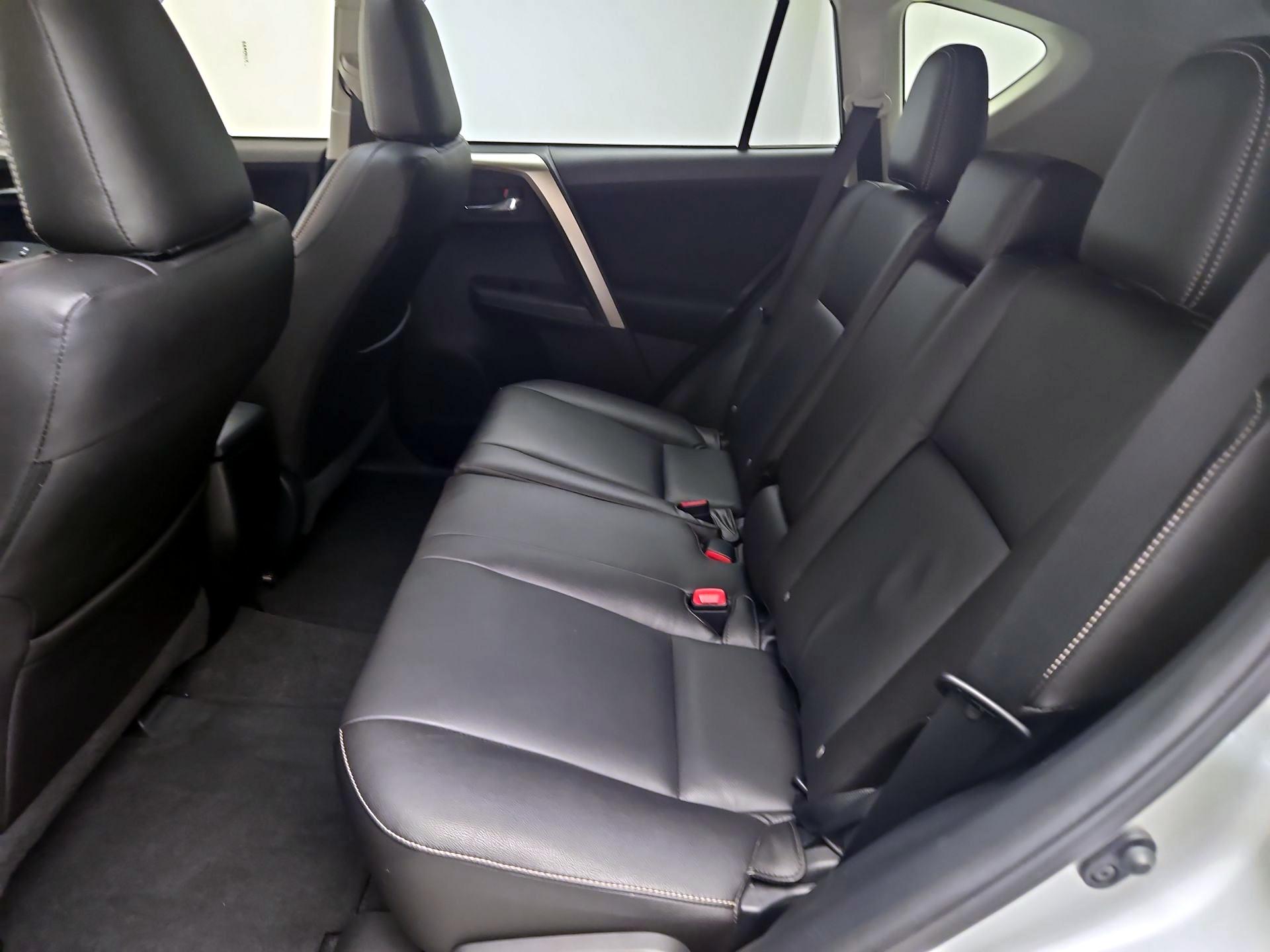 Thumbnail: 2014 Toyota RAV4 - 20
