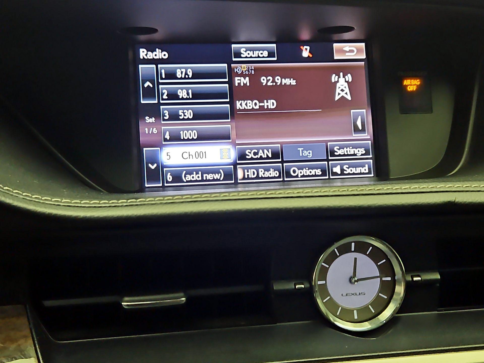 Thumbnail: 2016 Lexus ES - 15