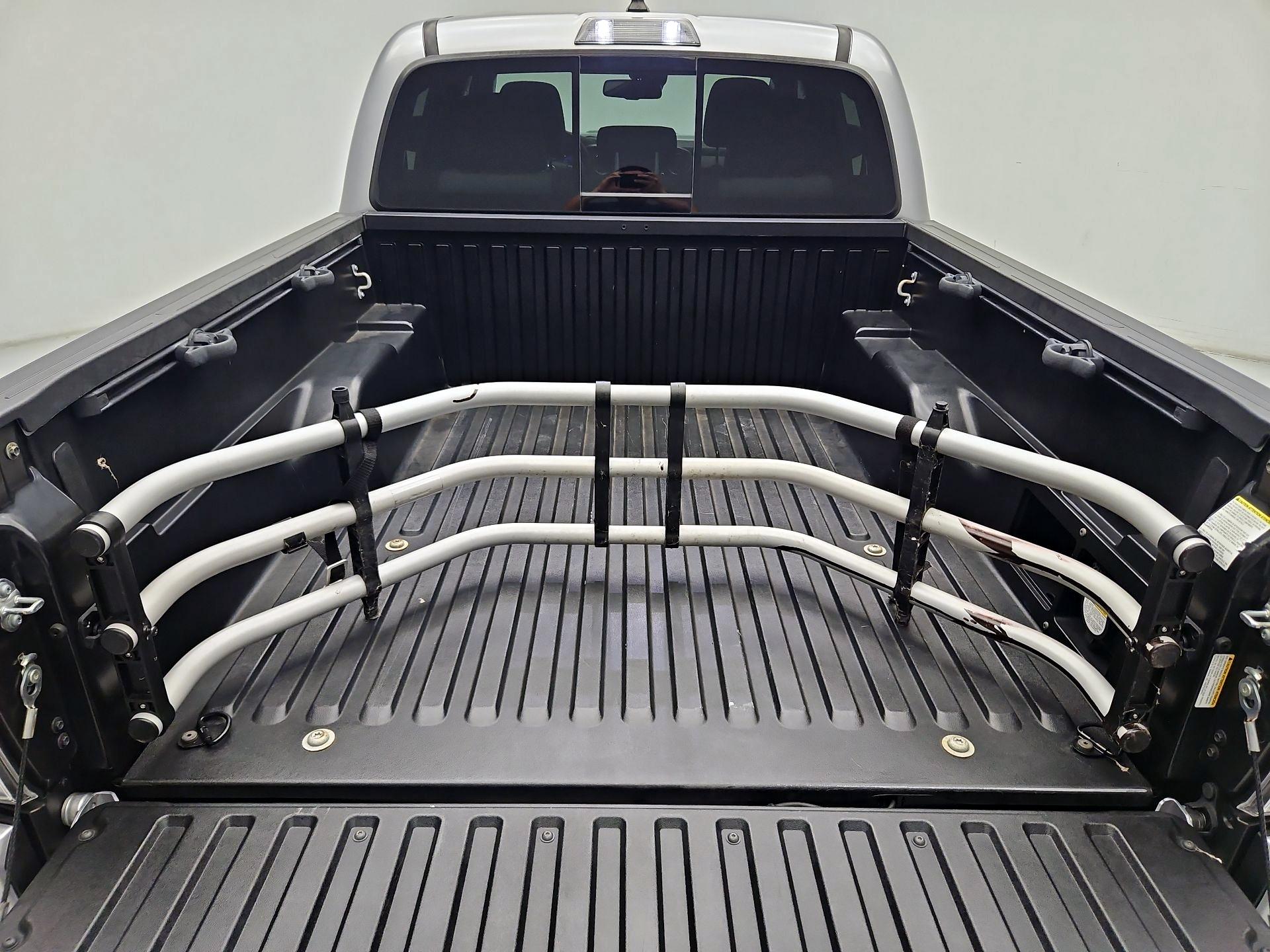 Thumbnail: 2021 Toyota Tacoma - 20