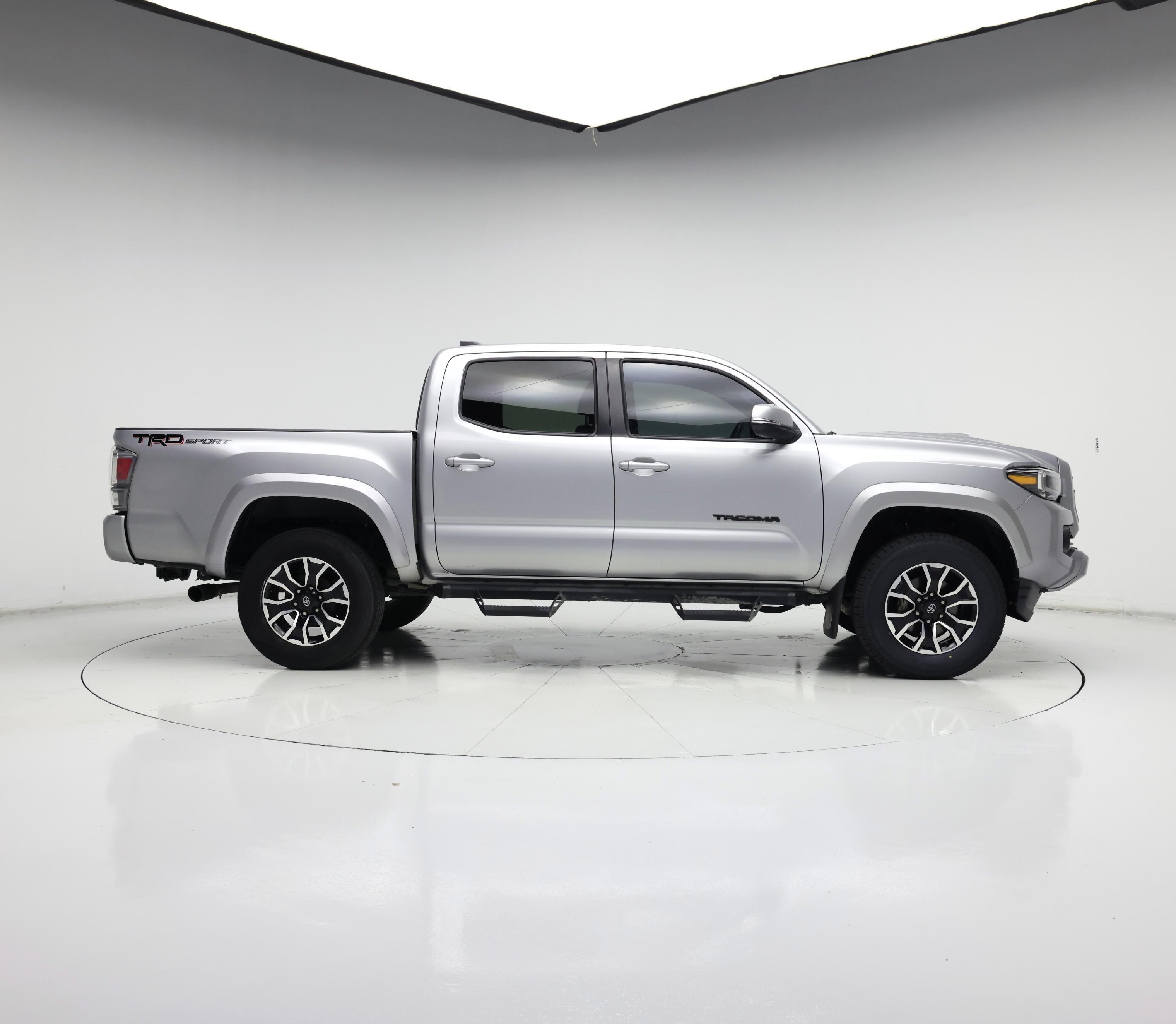 Thumbnail: 2021 Toyota Tacoma - 7