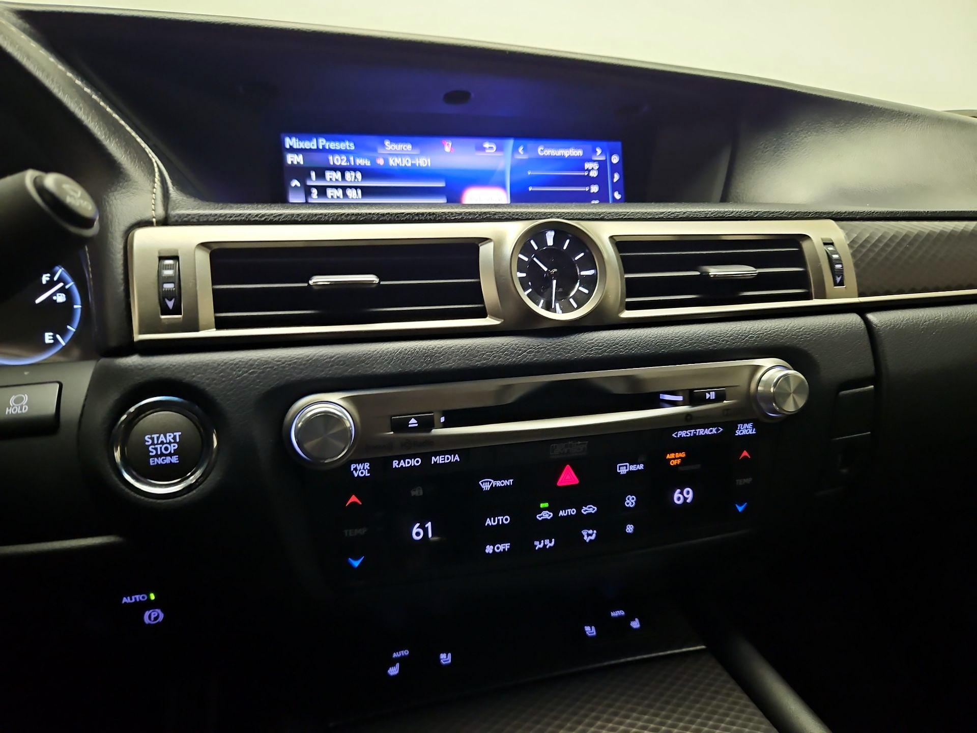 Thumbnail: 2016 Lexus GS - 16