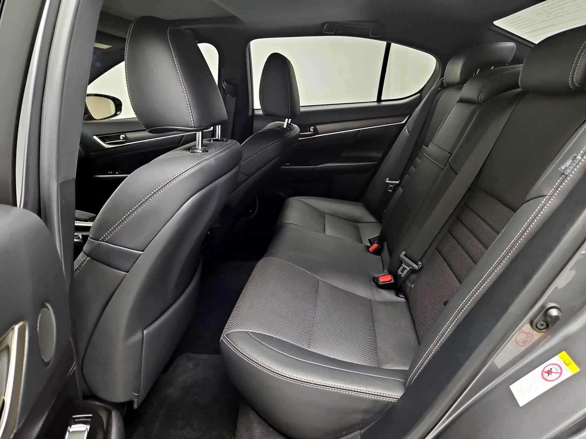 Thumbnail: 2016 Lexus GS - 18