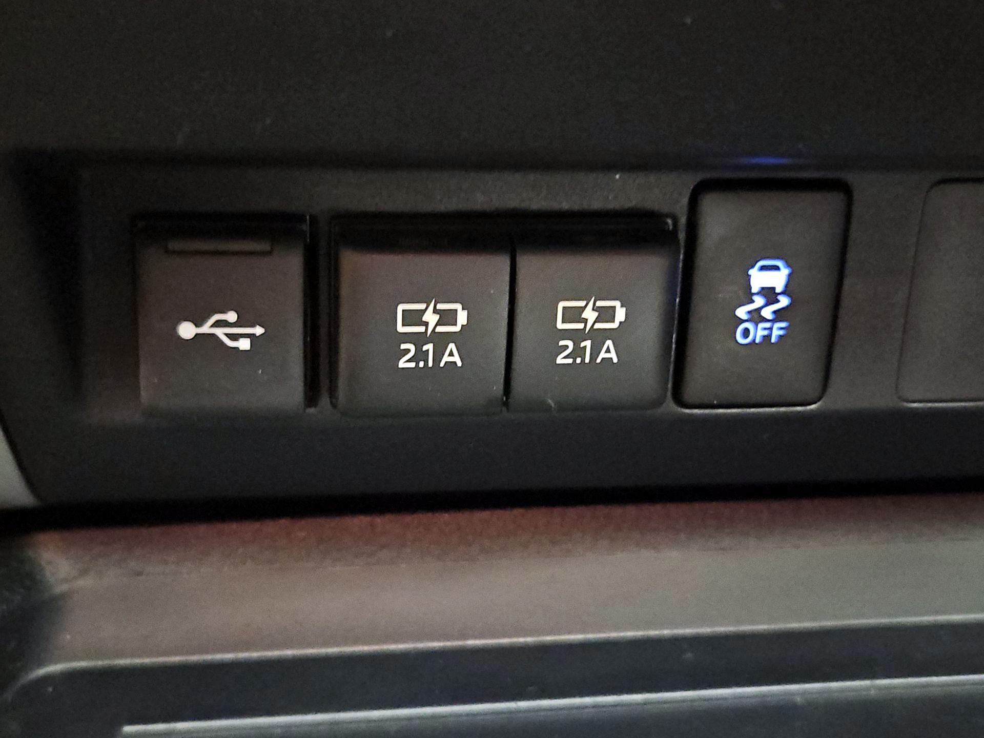 Thumbnail: 2020 Toyota Tundra - 19