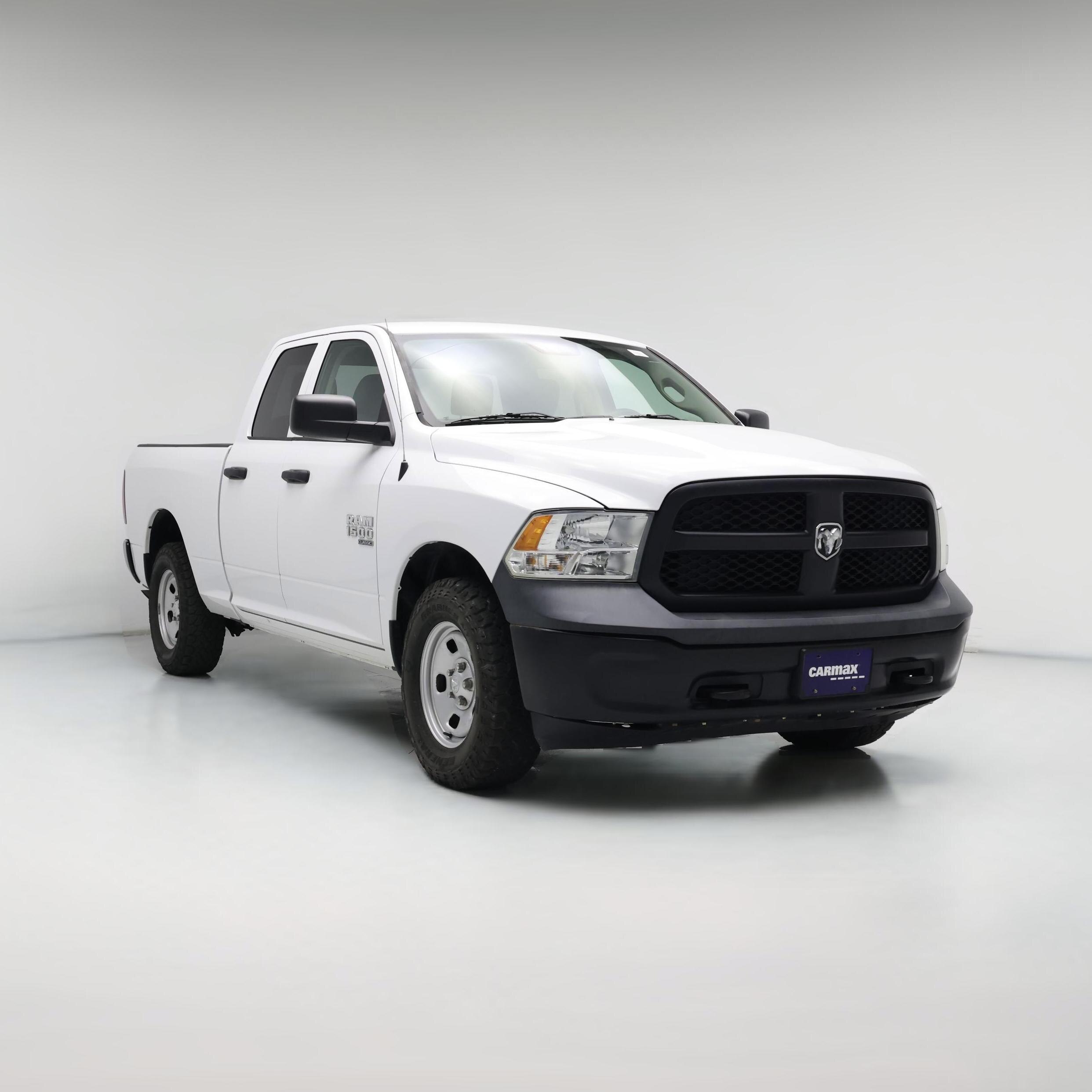 Thumbnail: 2019 RAM 1500 Classic - 1