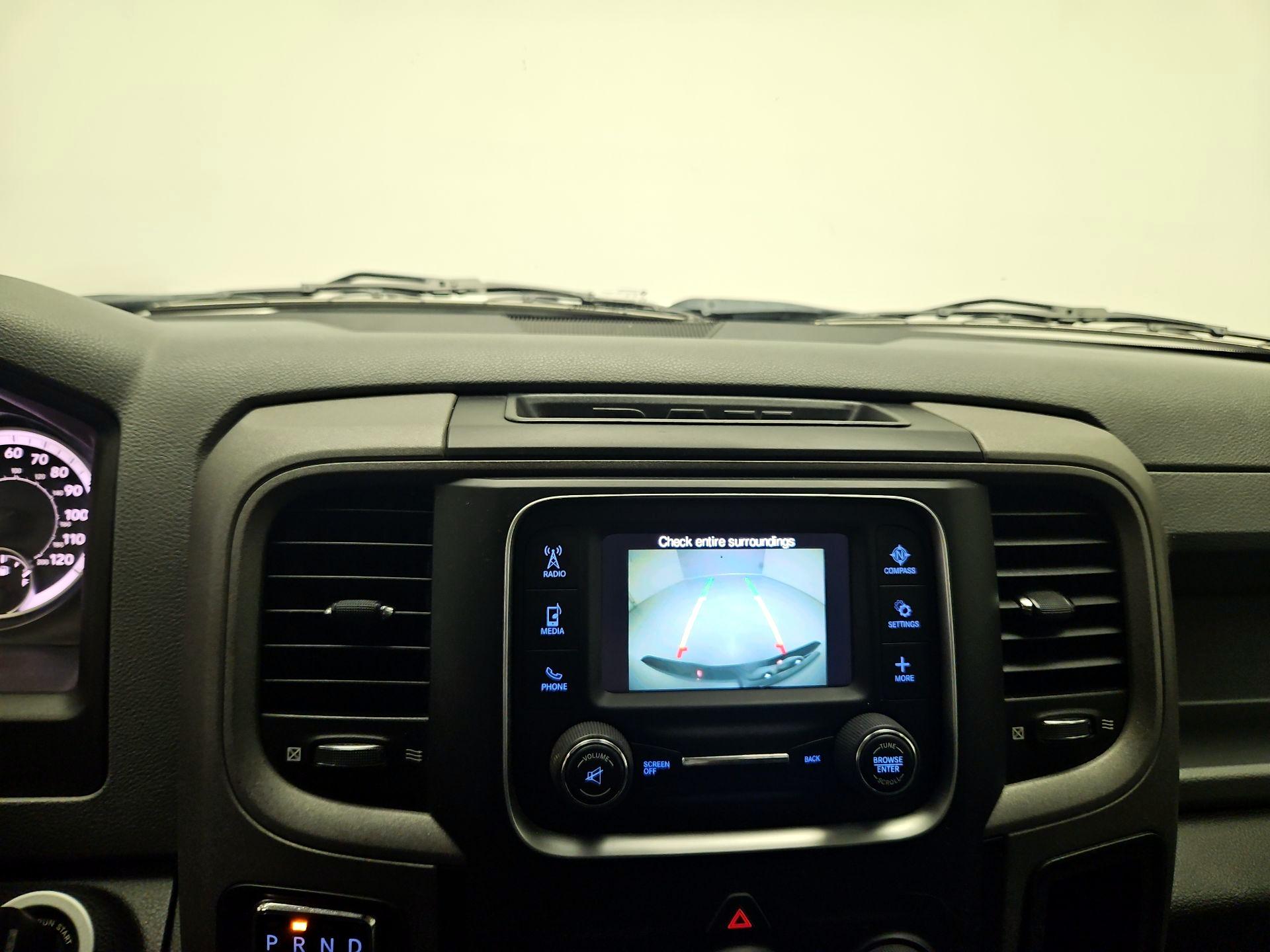 Thumbnail: 2019 RAM 1500 Classic - 13