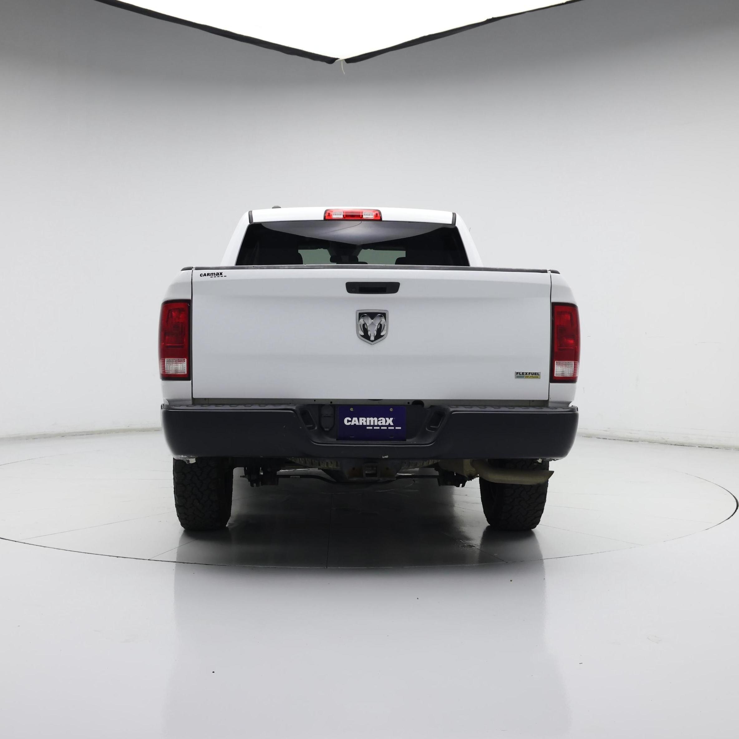 Thumbnail: 2019 RAM 1500 Classic - 6