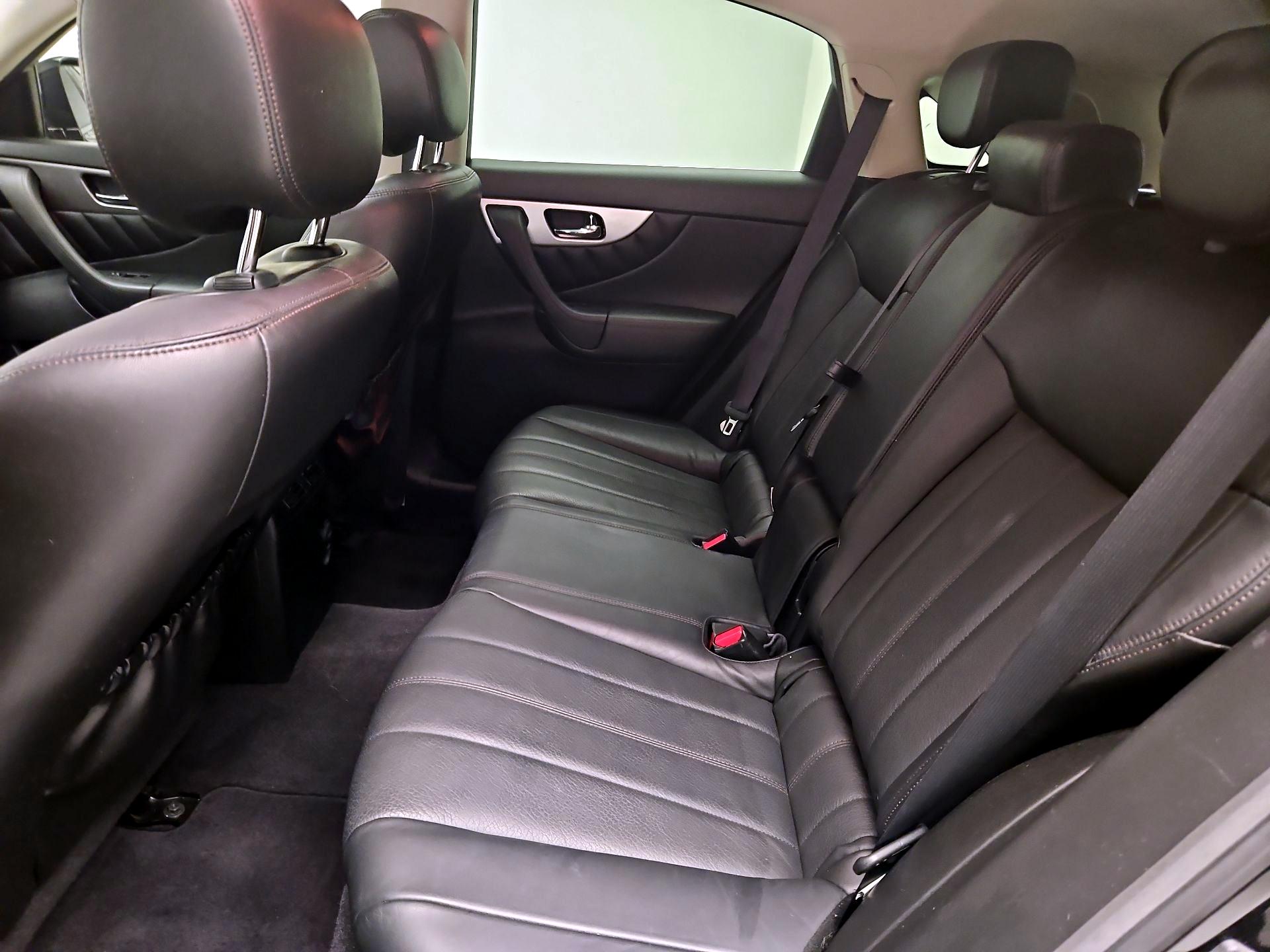Thumbnail: 2017 INFINITI QX70 - 19