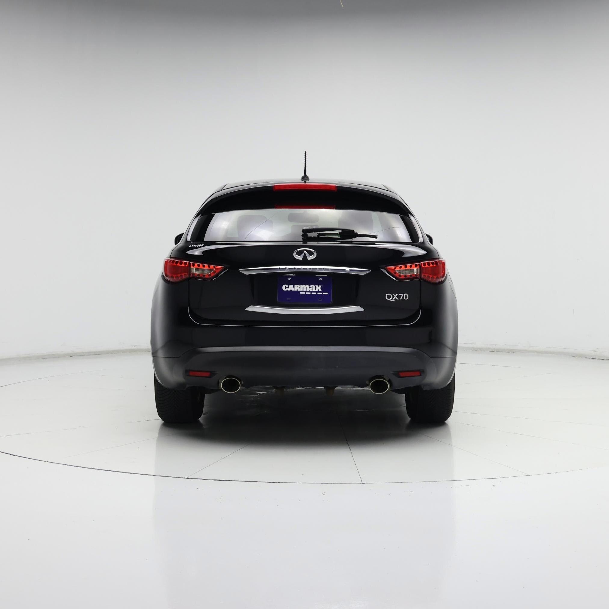 Thumbnail: 2017 INFINITI QX70 - 6