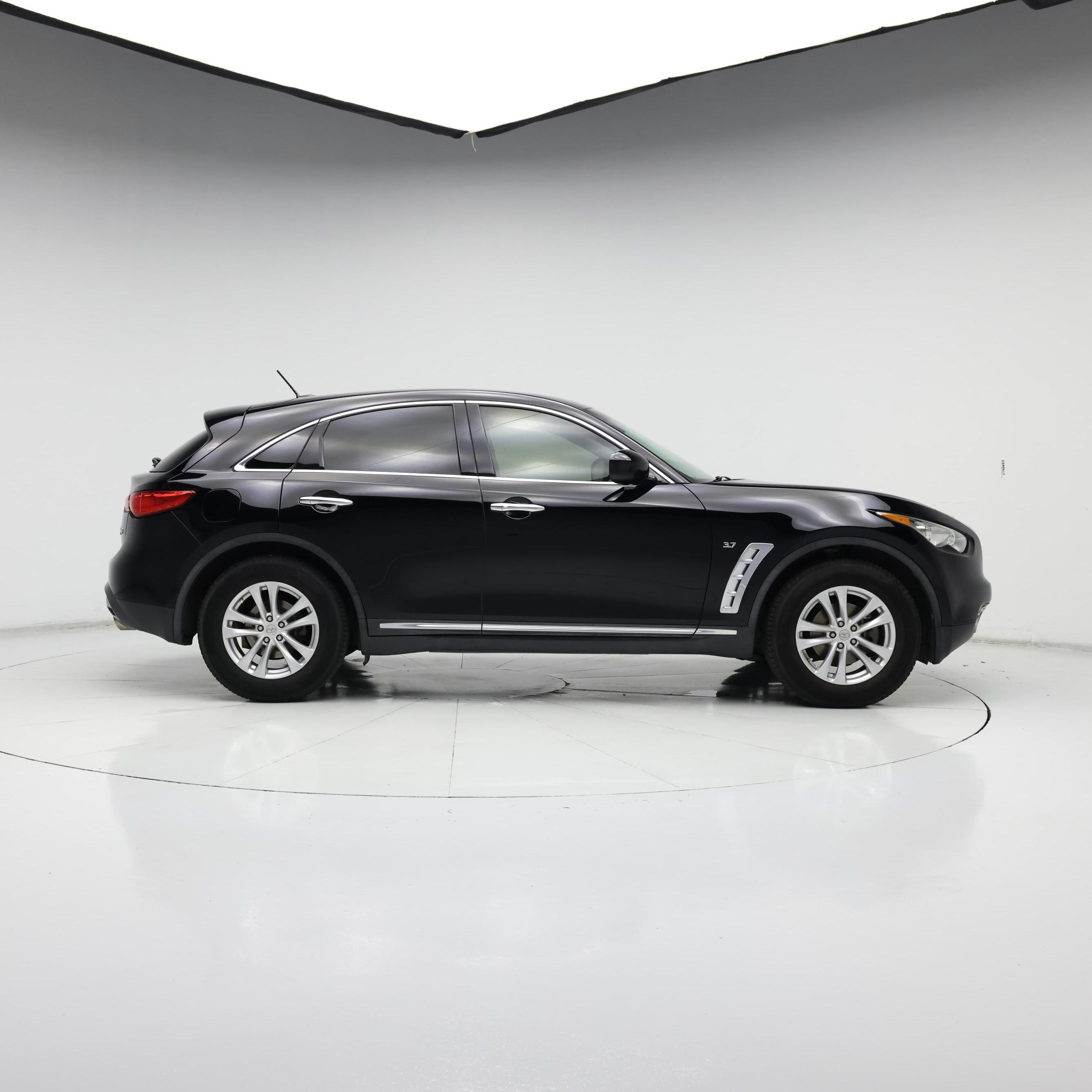 Thumbnail: 2017 INFINITI QX70 - 7
