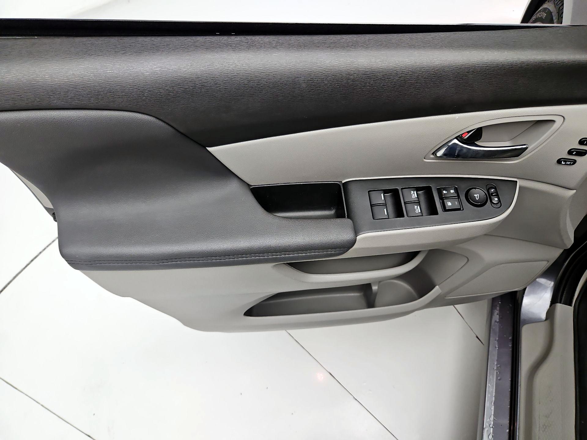 Thumbnail: 2016 Honda Odyssey - 12
