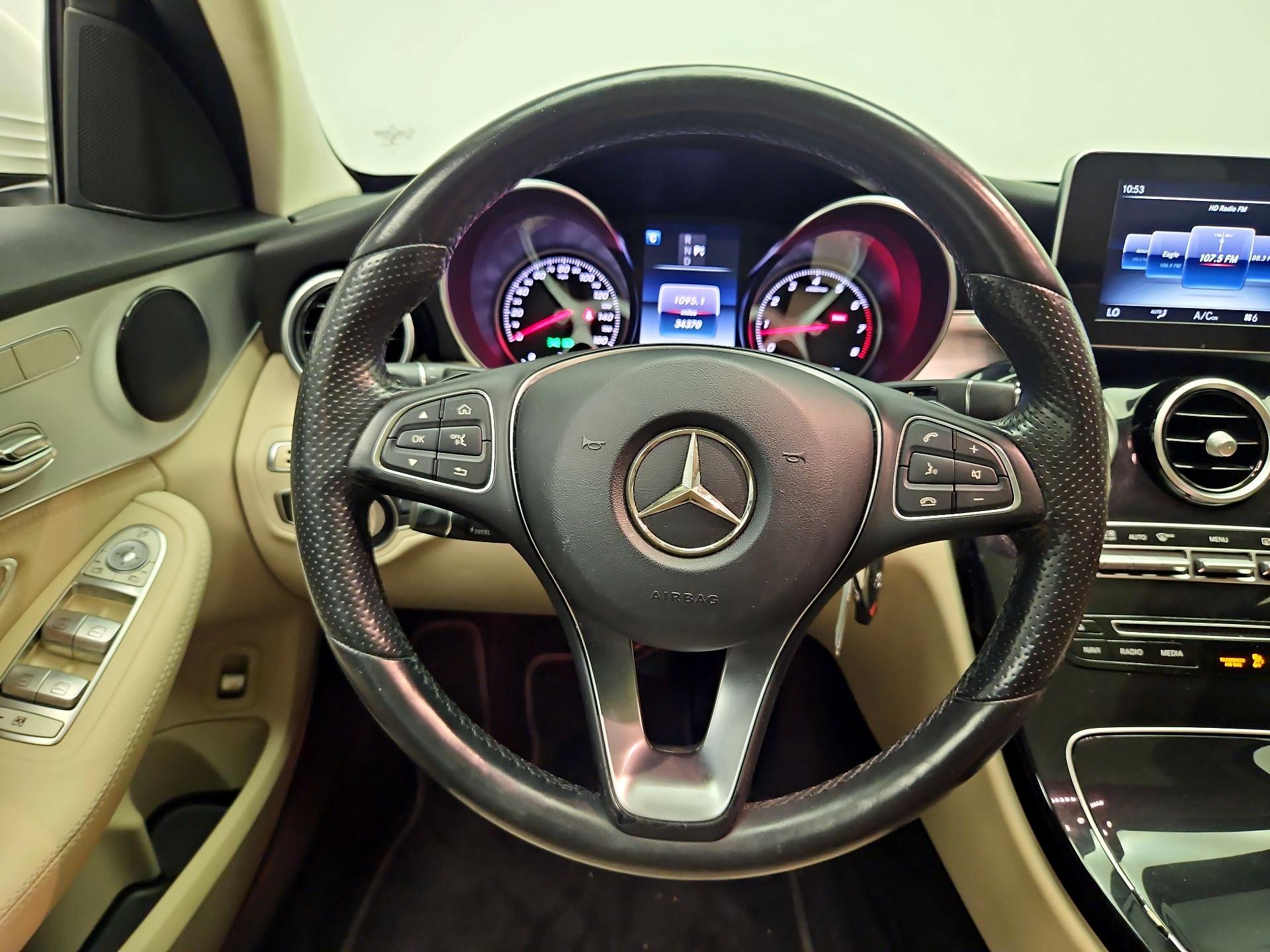 Thumbnail: 2016 Mercedes-Benz C-Class - 10