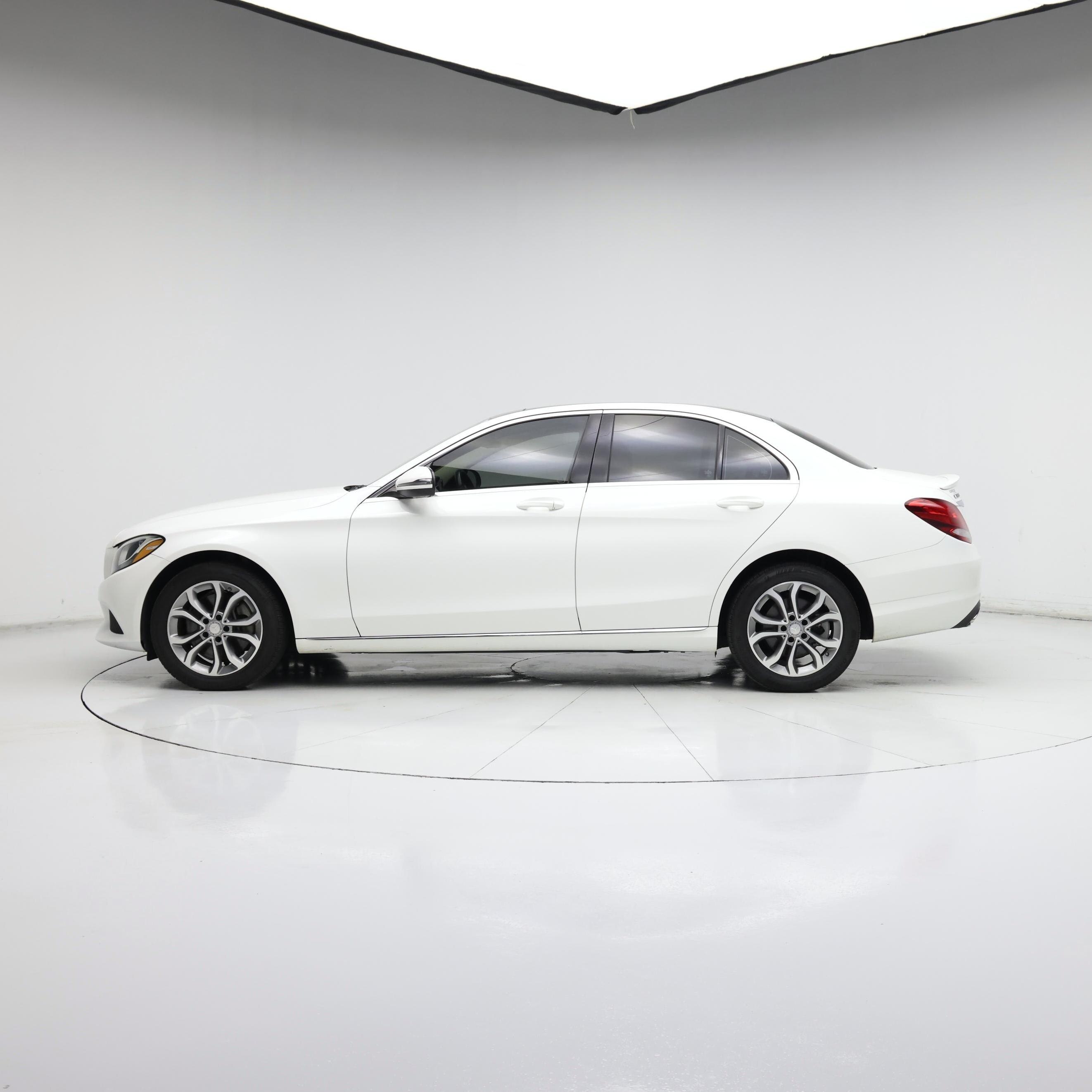 Thumbnail: 2016 Mercedes-Benz C-Class - 3