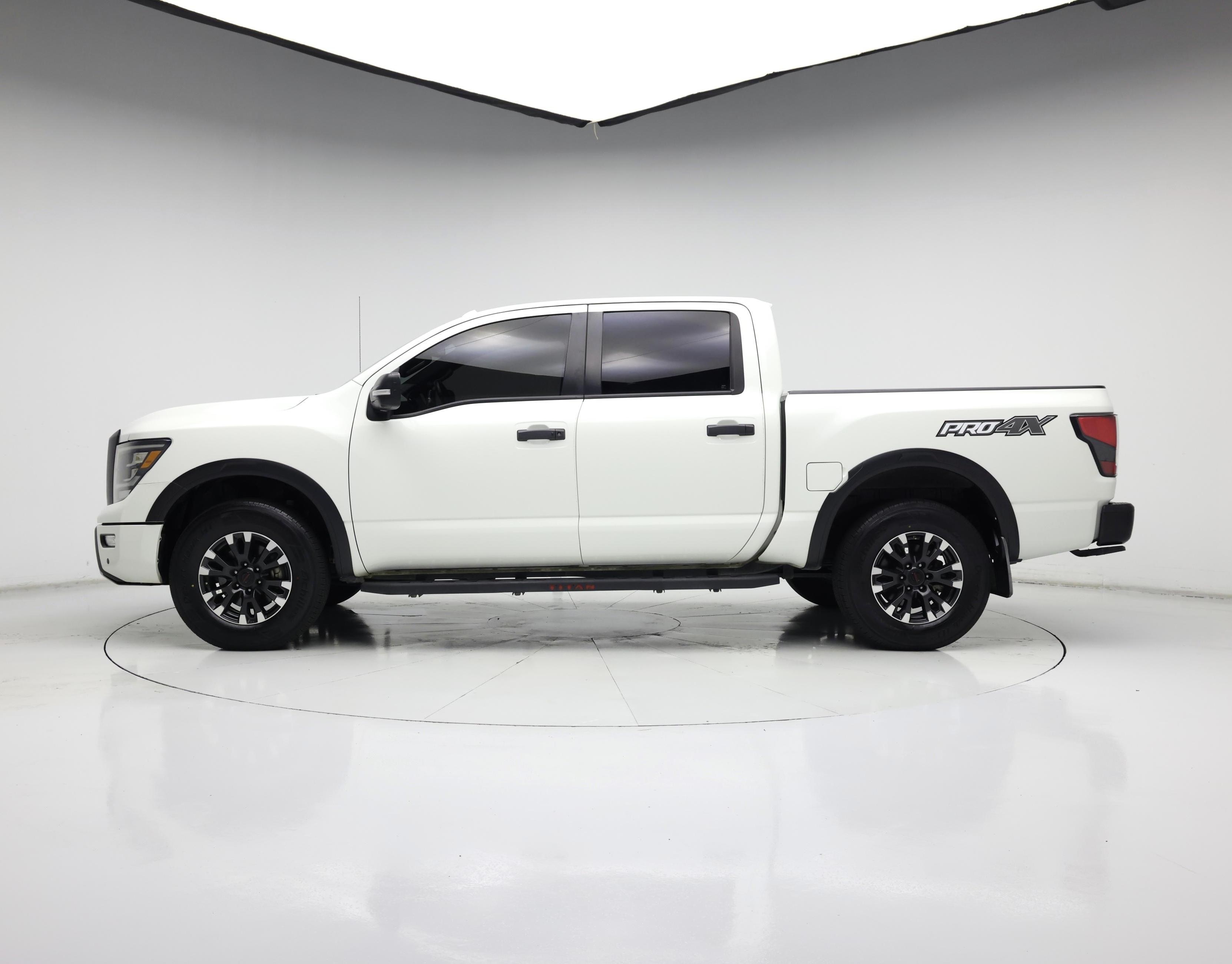 Thumbnail: 2021 Nissan Titan - 3