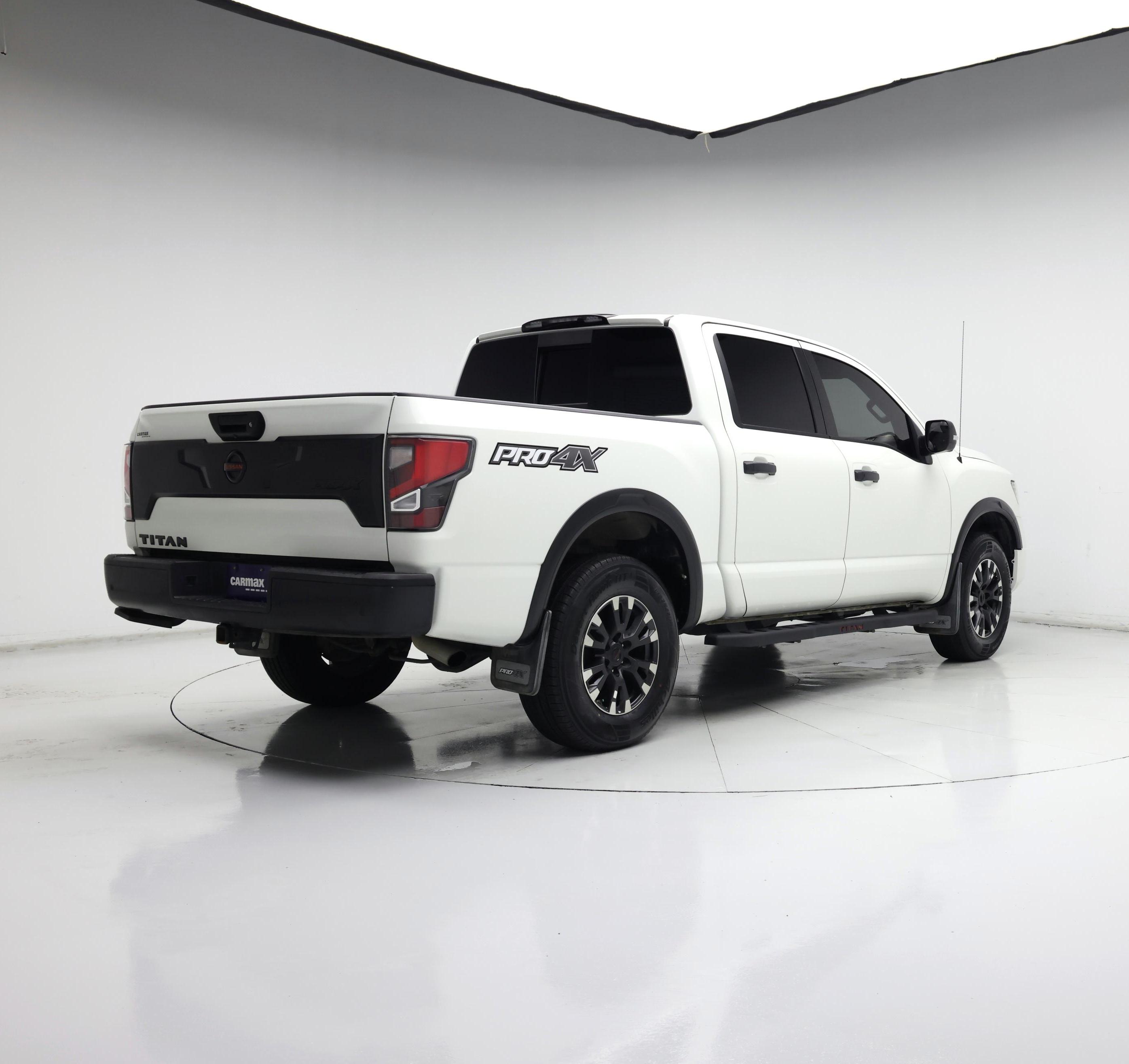 Thumbnail: 2021 Nissan Titan - 8