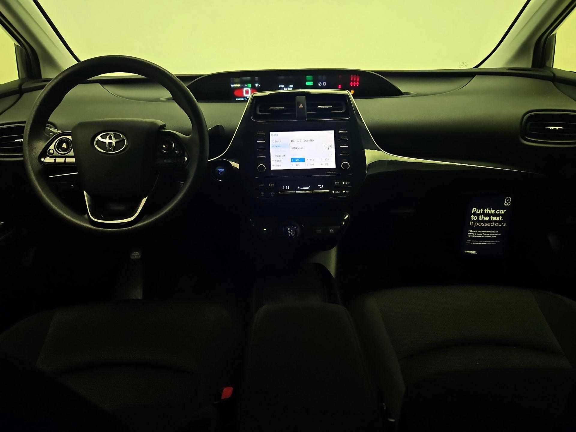 Thumbnail: 2022 Toyota Prius - 9