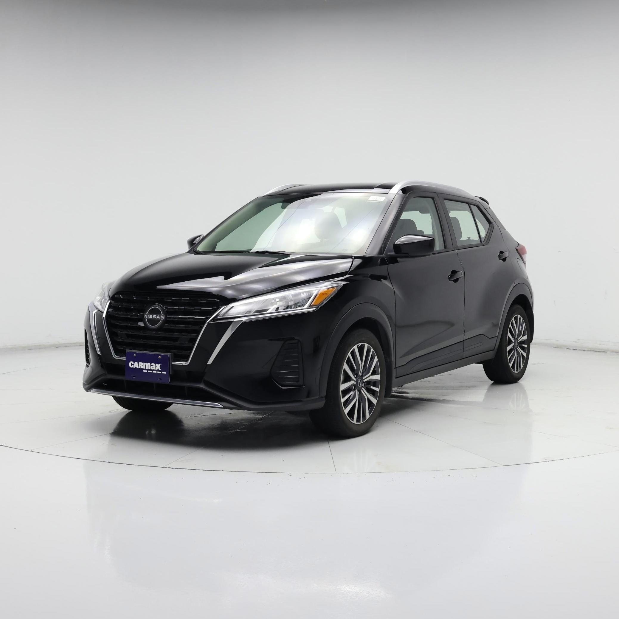 Thumbnail: 2023 Nissan Kicks - 4