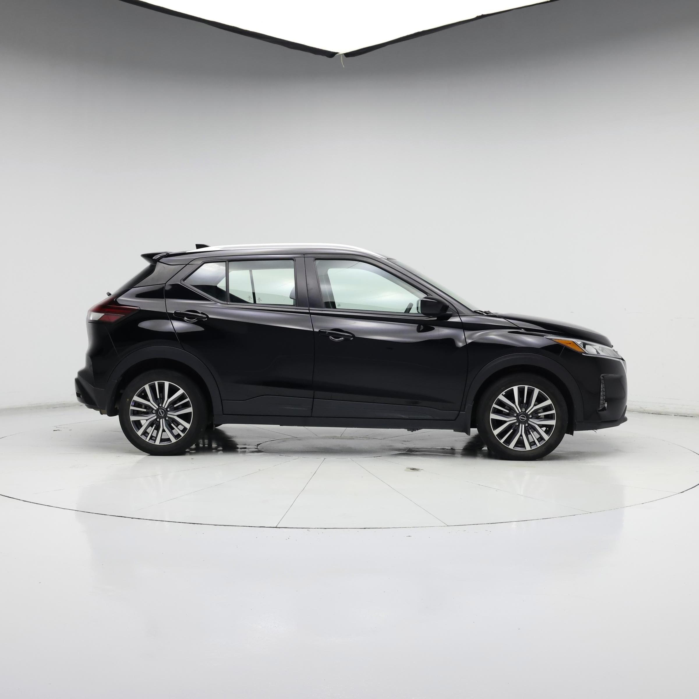 Thumbnail: 2023 Nissan Kicks - 7