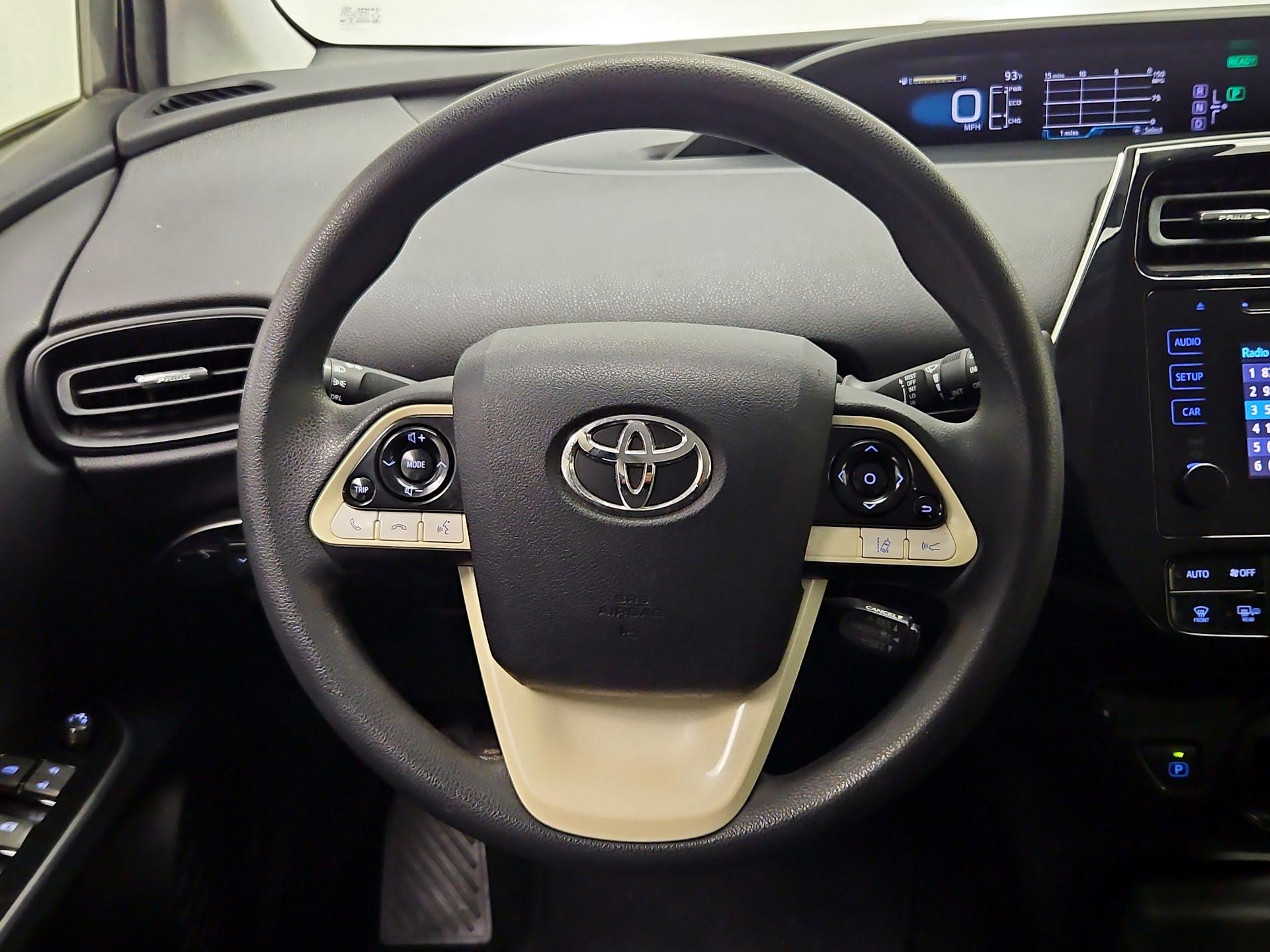 Thumbnail: 2017 Toyota Prius - 10