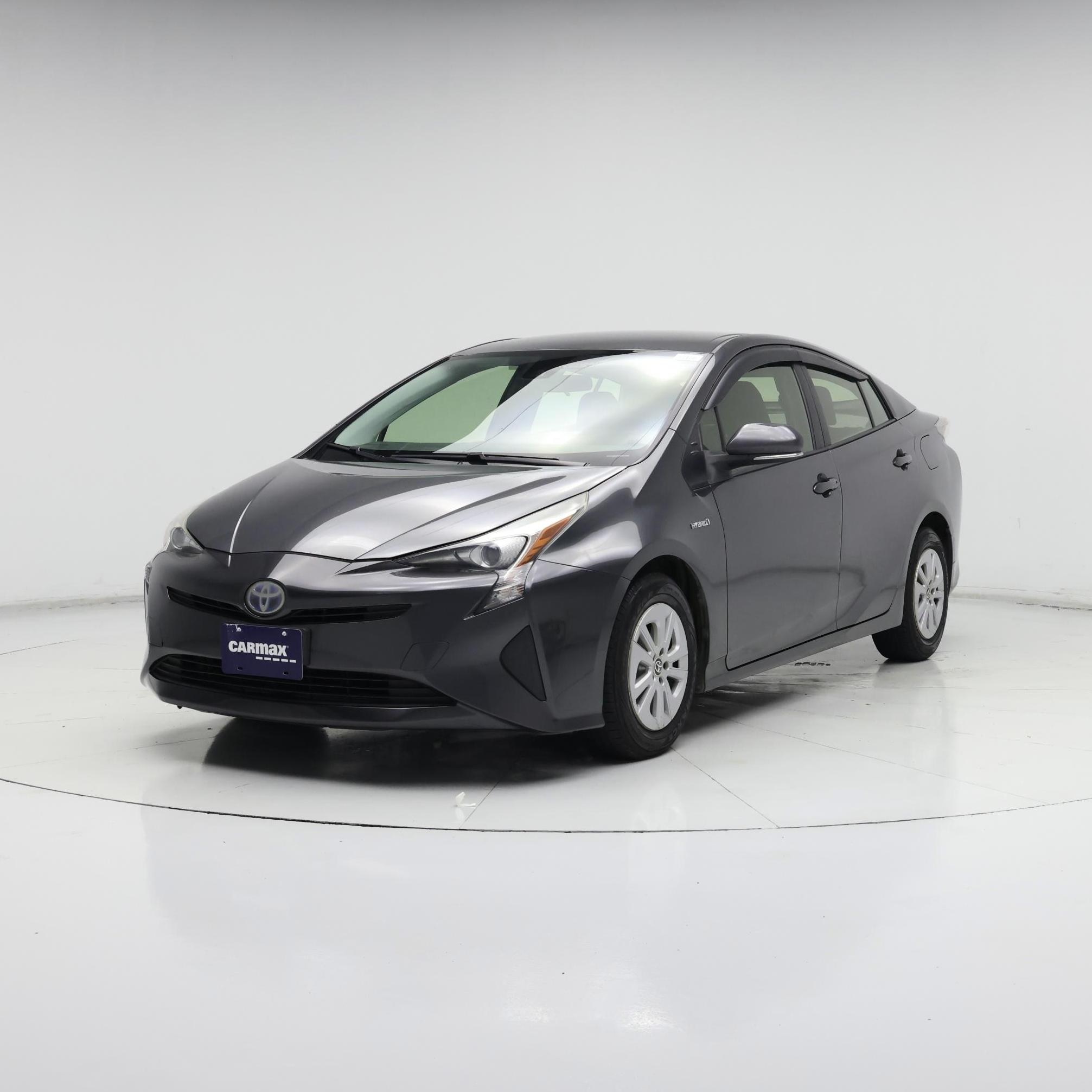 Thumbnail: 2017 Toyota Prius - 4