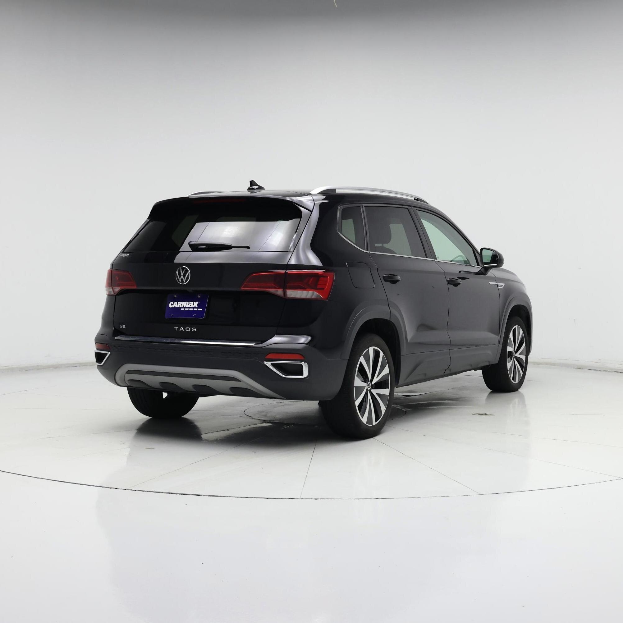 Thumbnail: 2023 Volkswagen Taos - 8