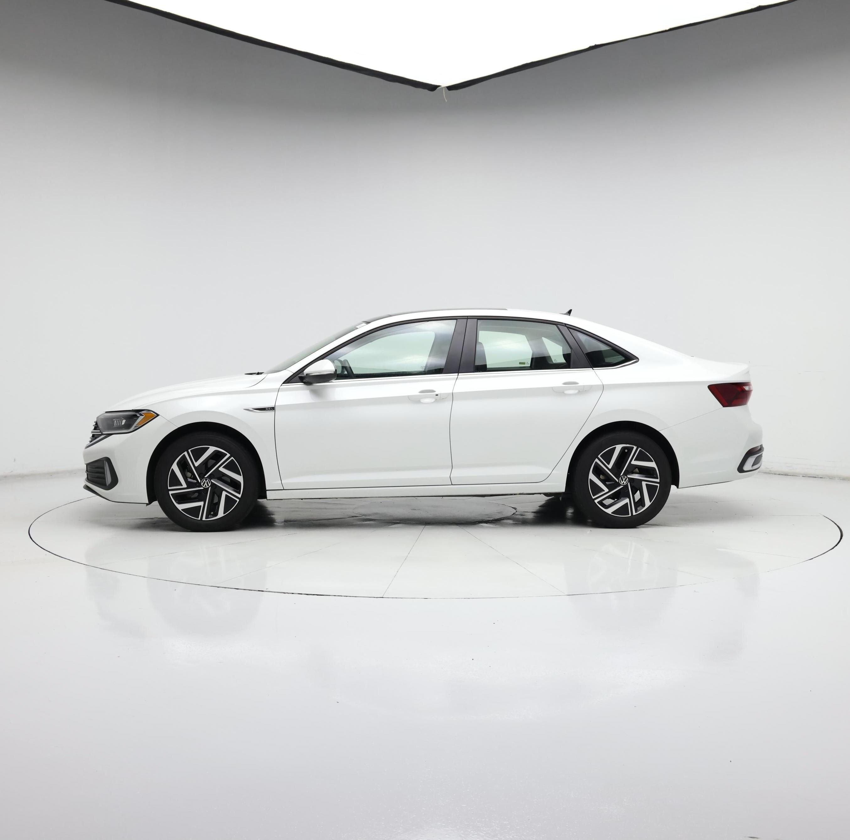 Thumbnail: 2022 Volkswagen Jetta - 3