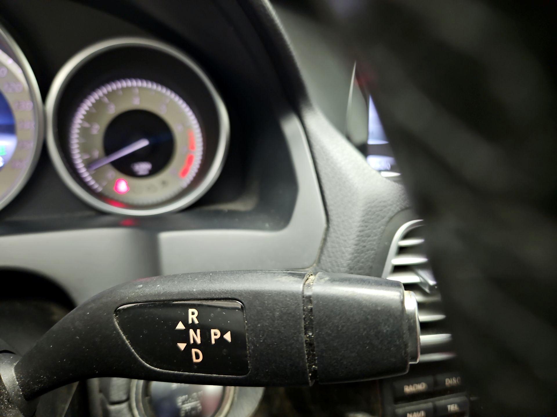 Thumbnail: 2014 Mercedes-Benz E-Class - 16
